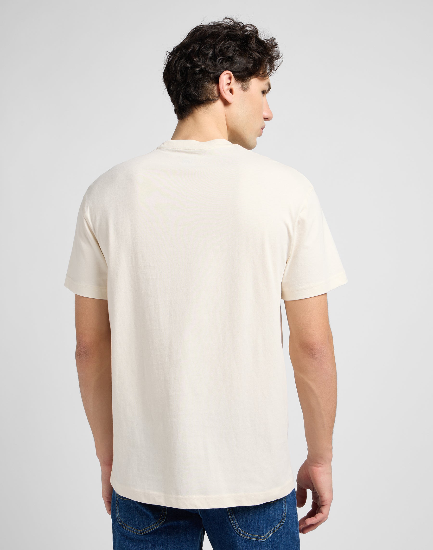 Relaxed Pocket Tee in Ecru T-Shirts Lee