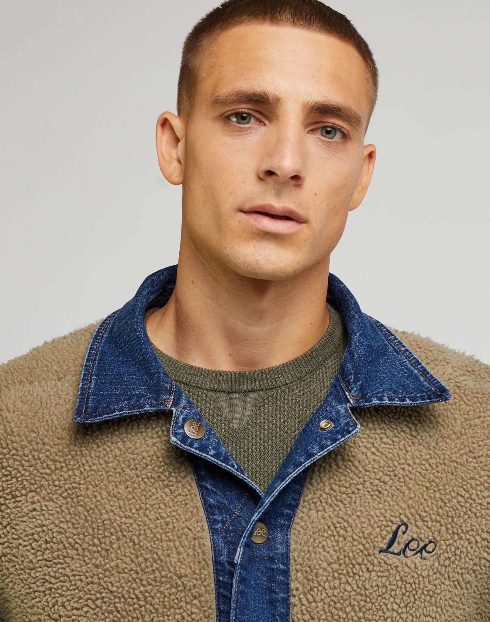 Reversable Rider Jacket in Mid Dark Jeansjacken Lee