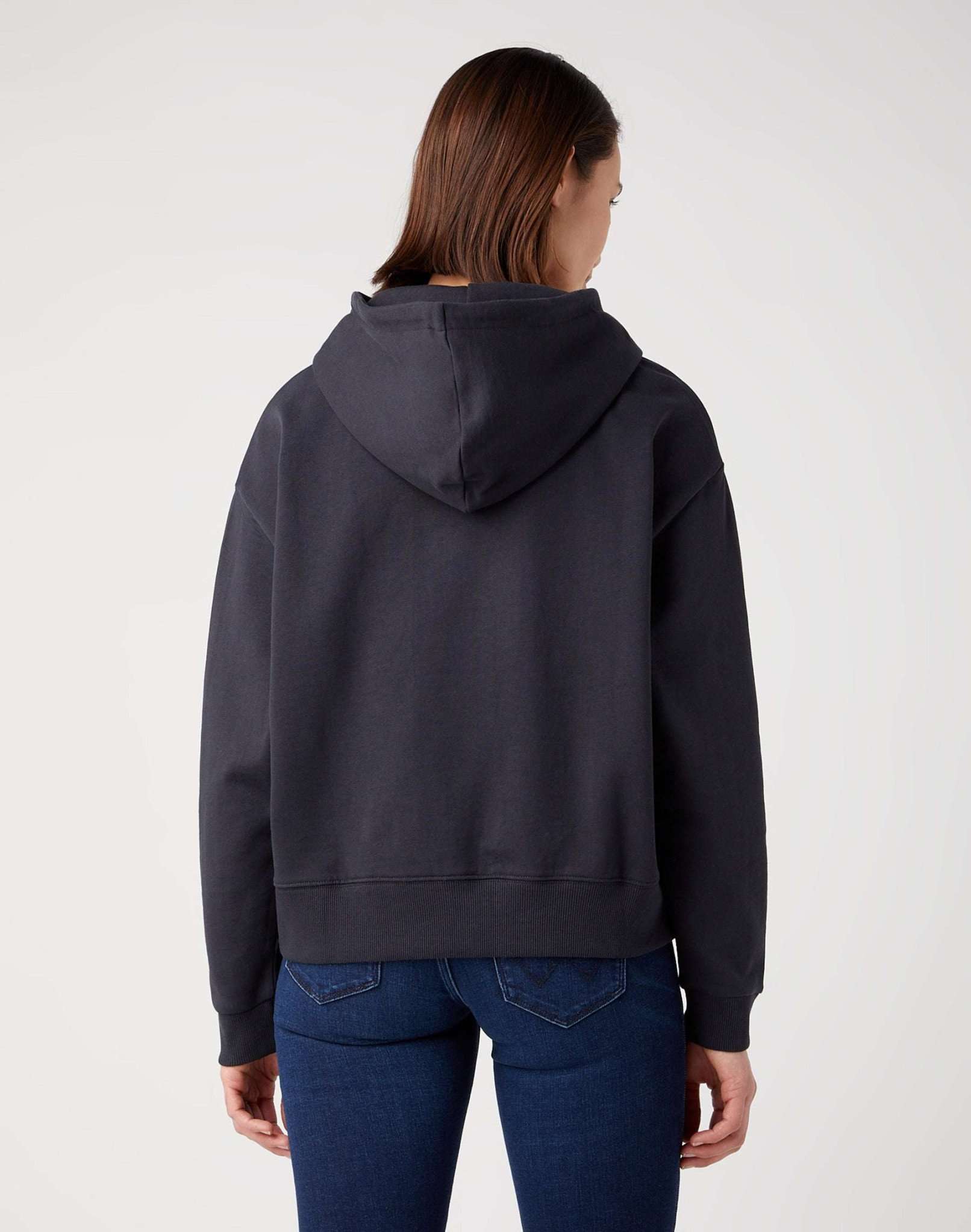 Regular Hoodie in Faded Black Kapuzenpullover Wrangler