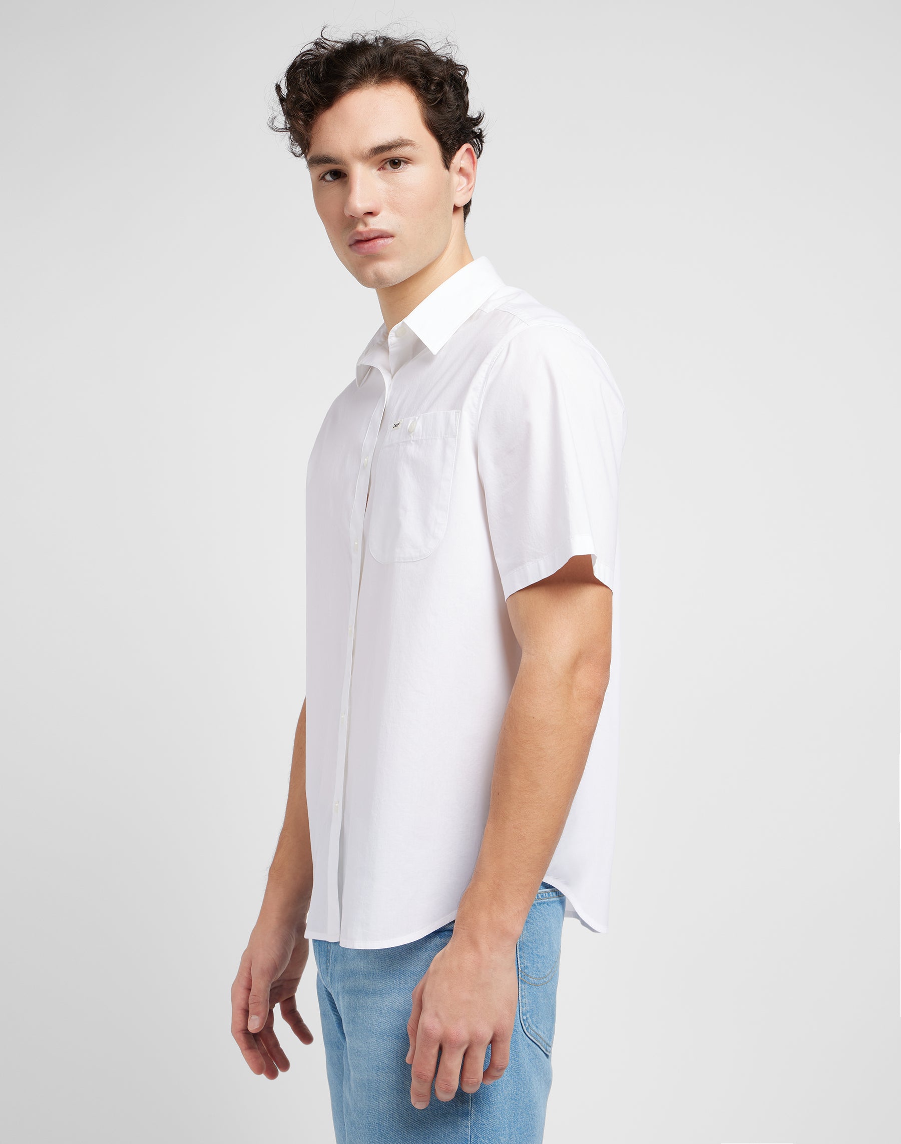 Patch Shirt in Bright White Hemden Lee