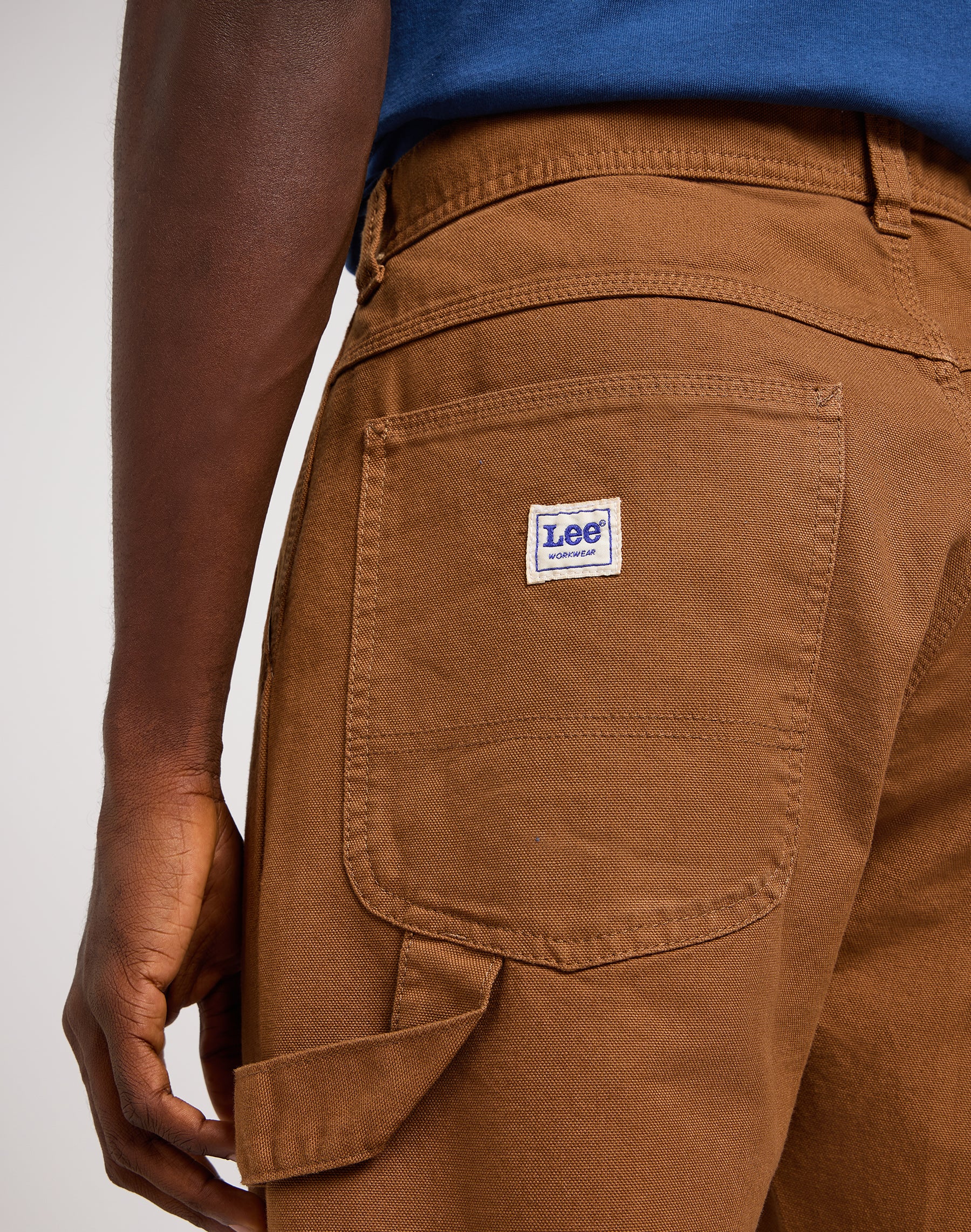 Carpenter in Acorn Hosen Lee
