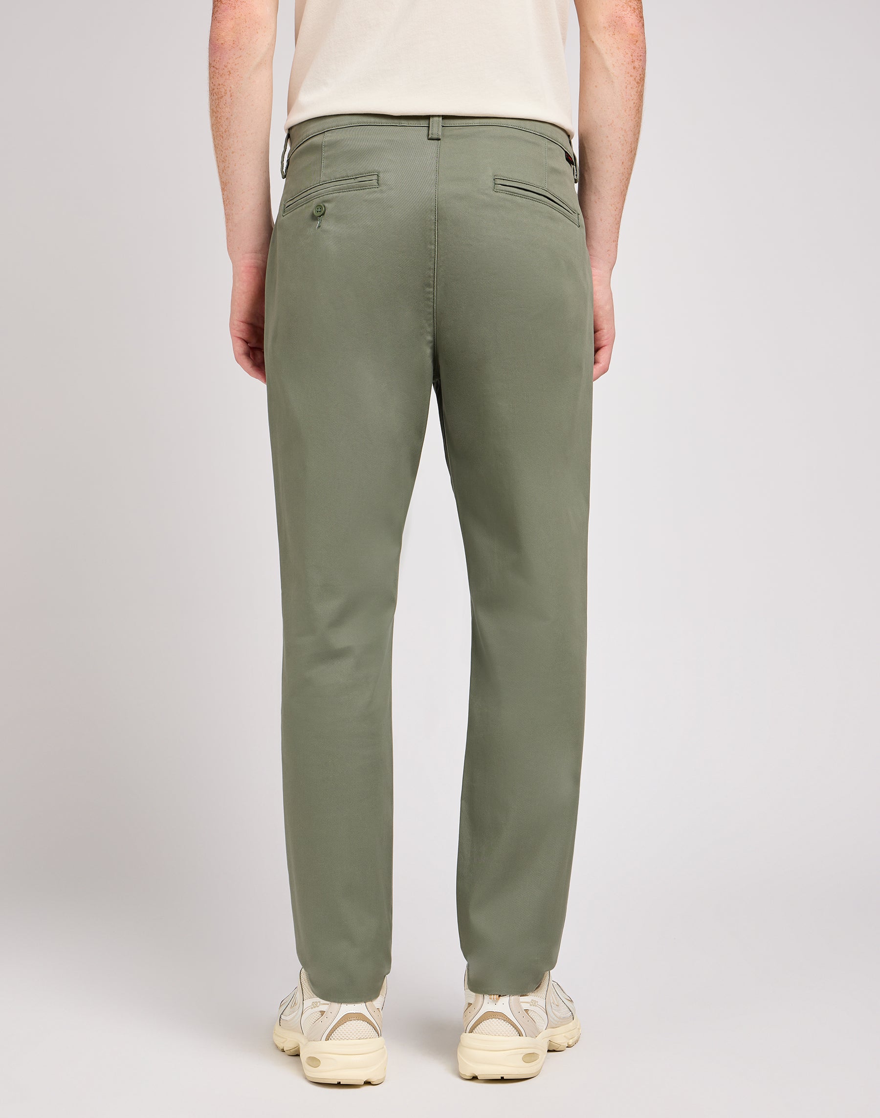 Slim Chino in Olive Grove Hosen Lee