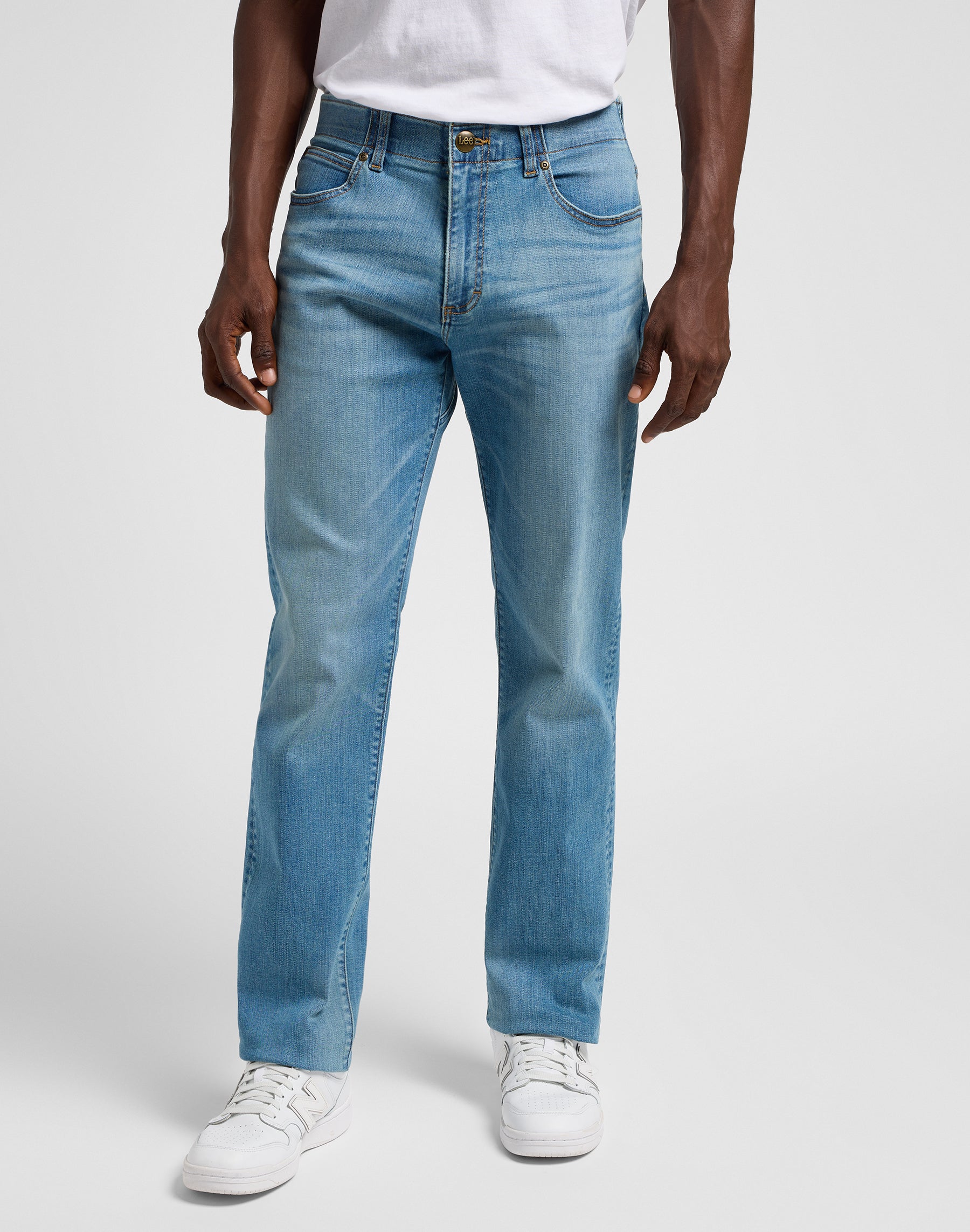Straight Fit XM in Jaire Jeans Lee