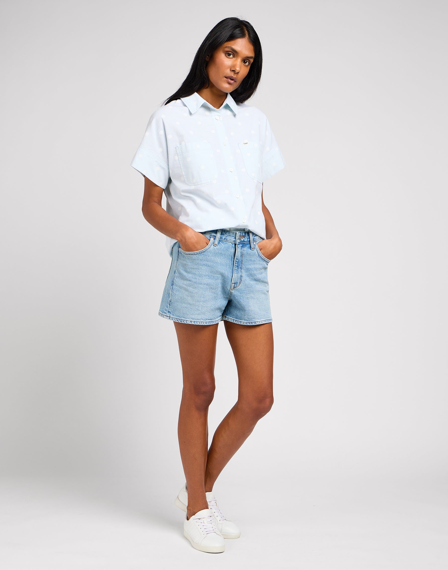 Loose Utility Shirt in Pale Blue Hemden Lee   