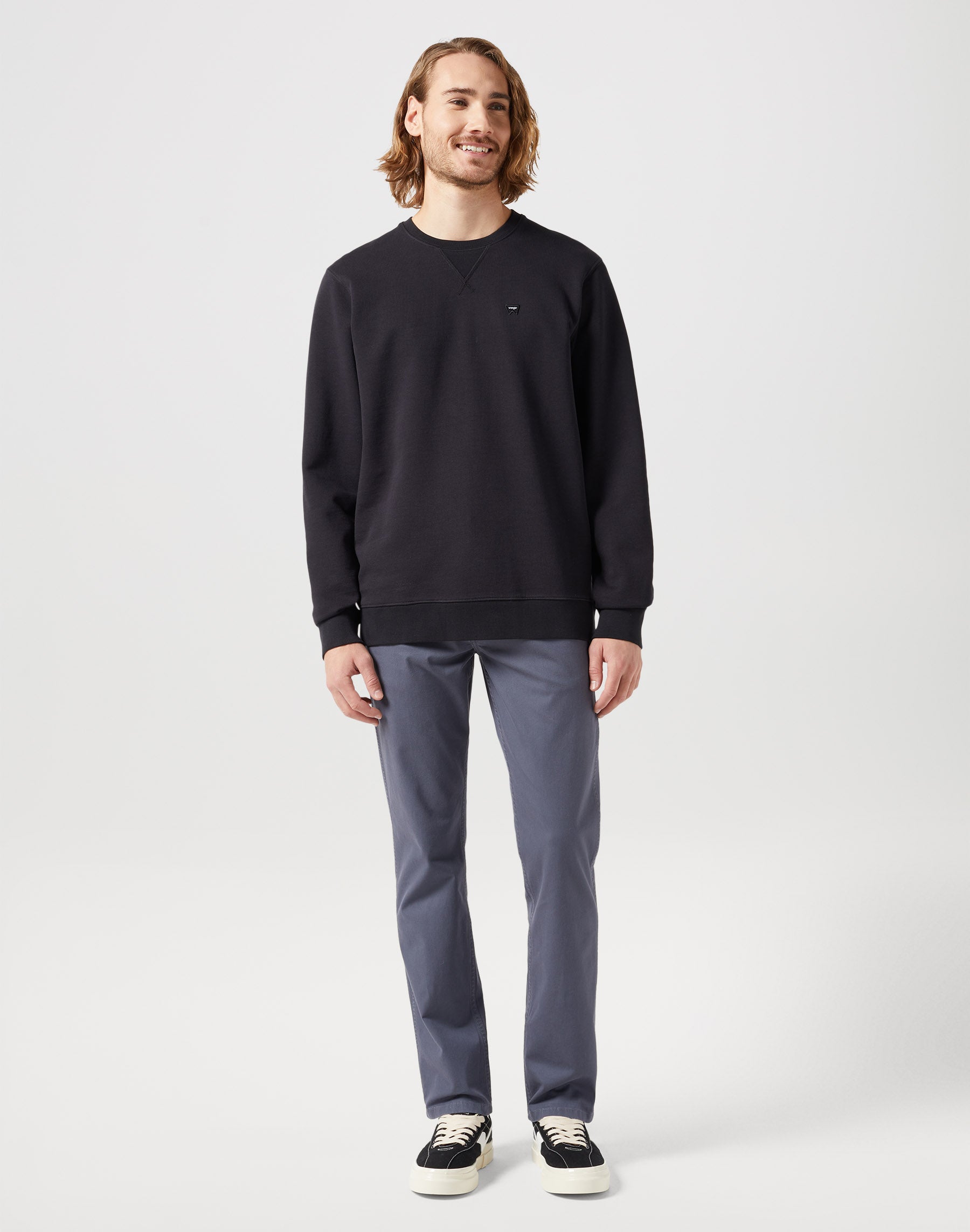 Sign Off Crew in Black Sweatshirts Wrangler