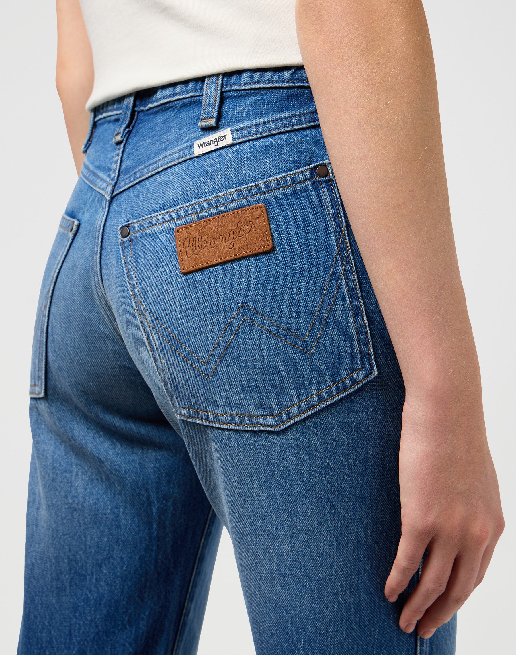 Sunset in Mid Stone Jeans Wrangler