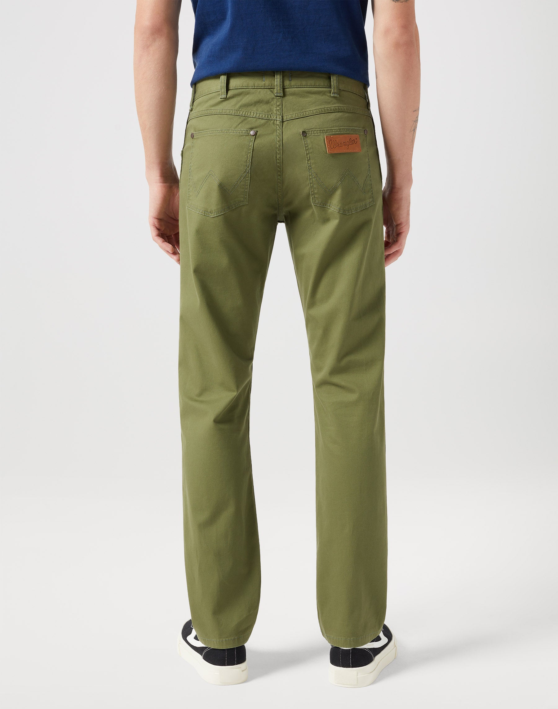 Greensboro Low Stretch in Olive Hosen Wrangler