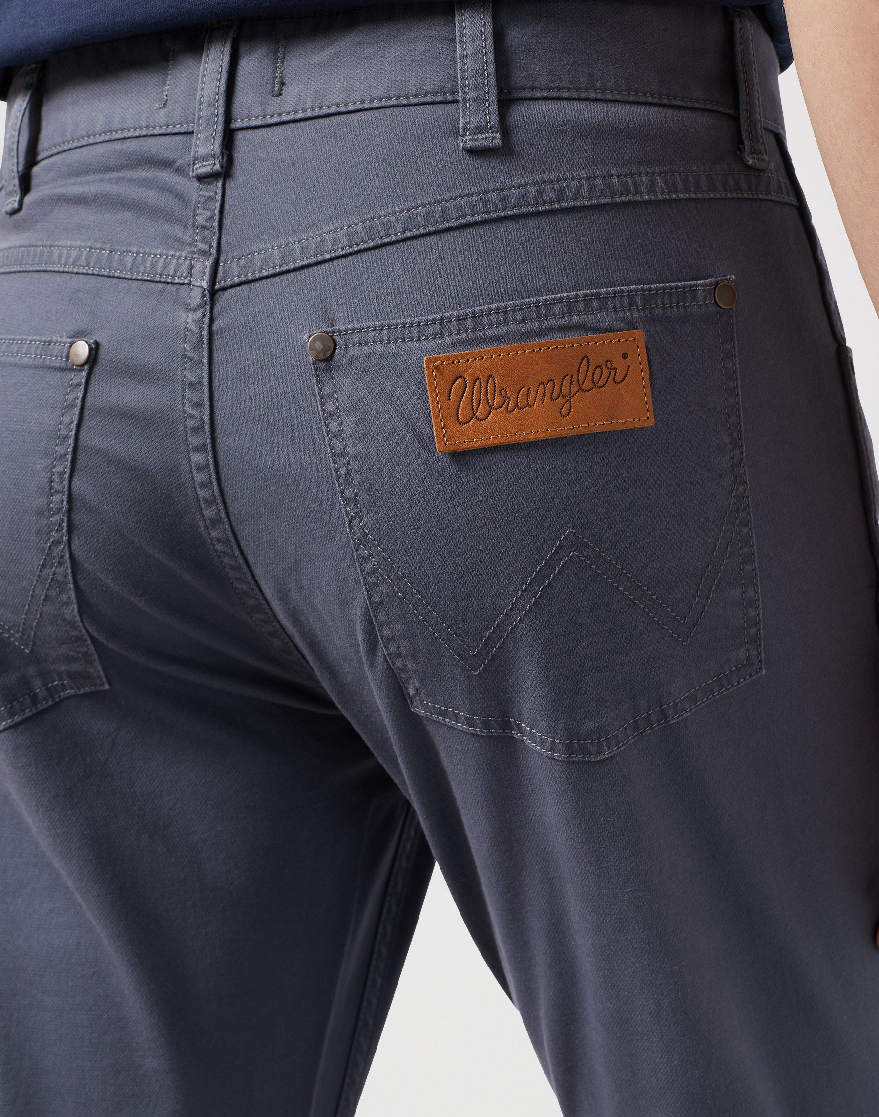 Greensboro Low Stretch in Turbulence Hosen Wrangler   