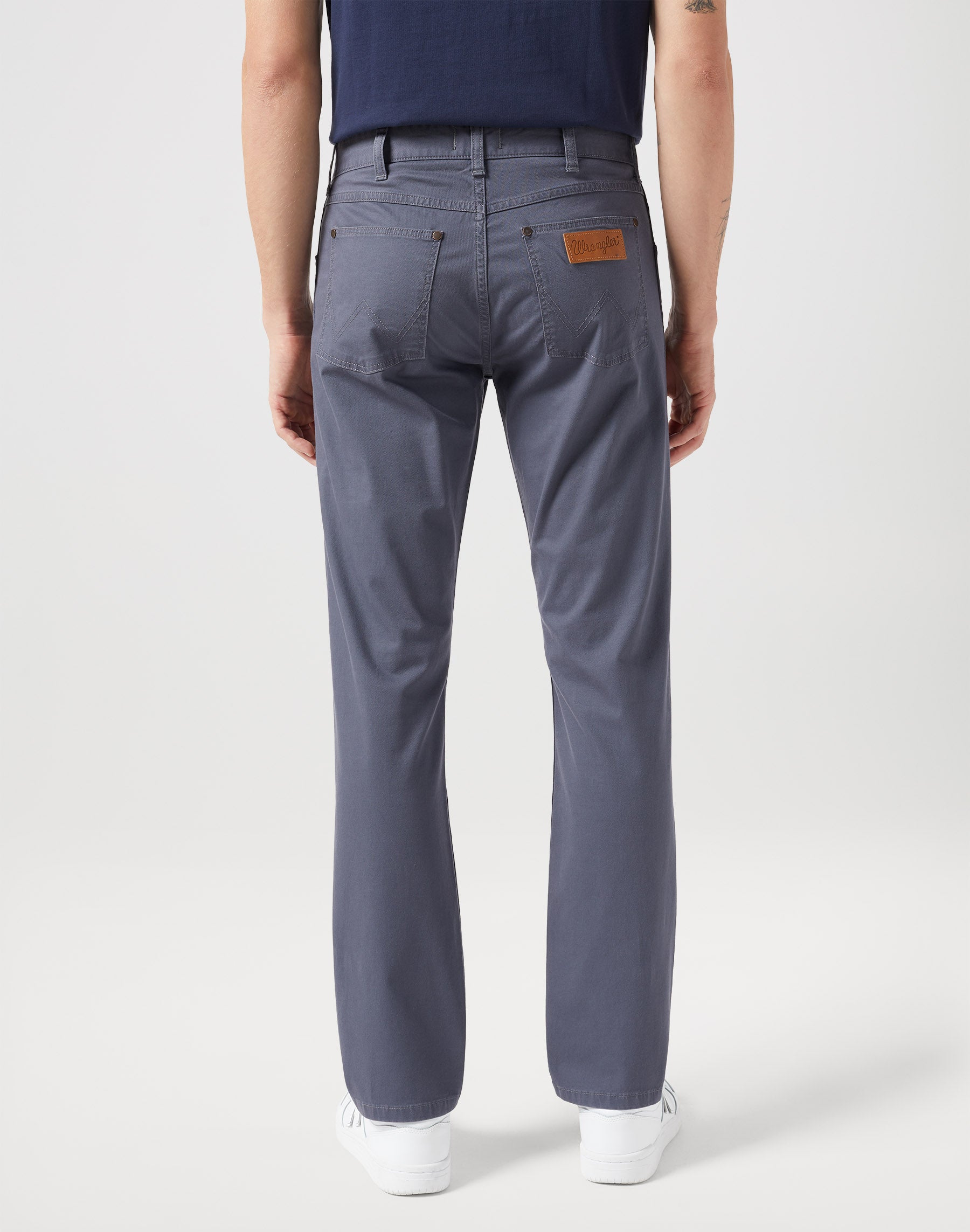 Greensboro Low Stretch in Turbulence Hosen Wrangler   