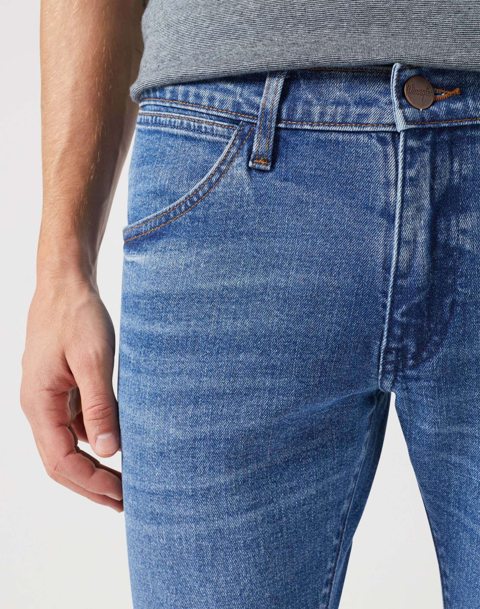 Bryson in Guardian Jeans Wrangler