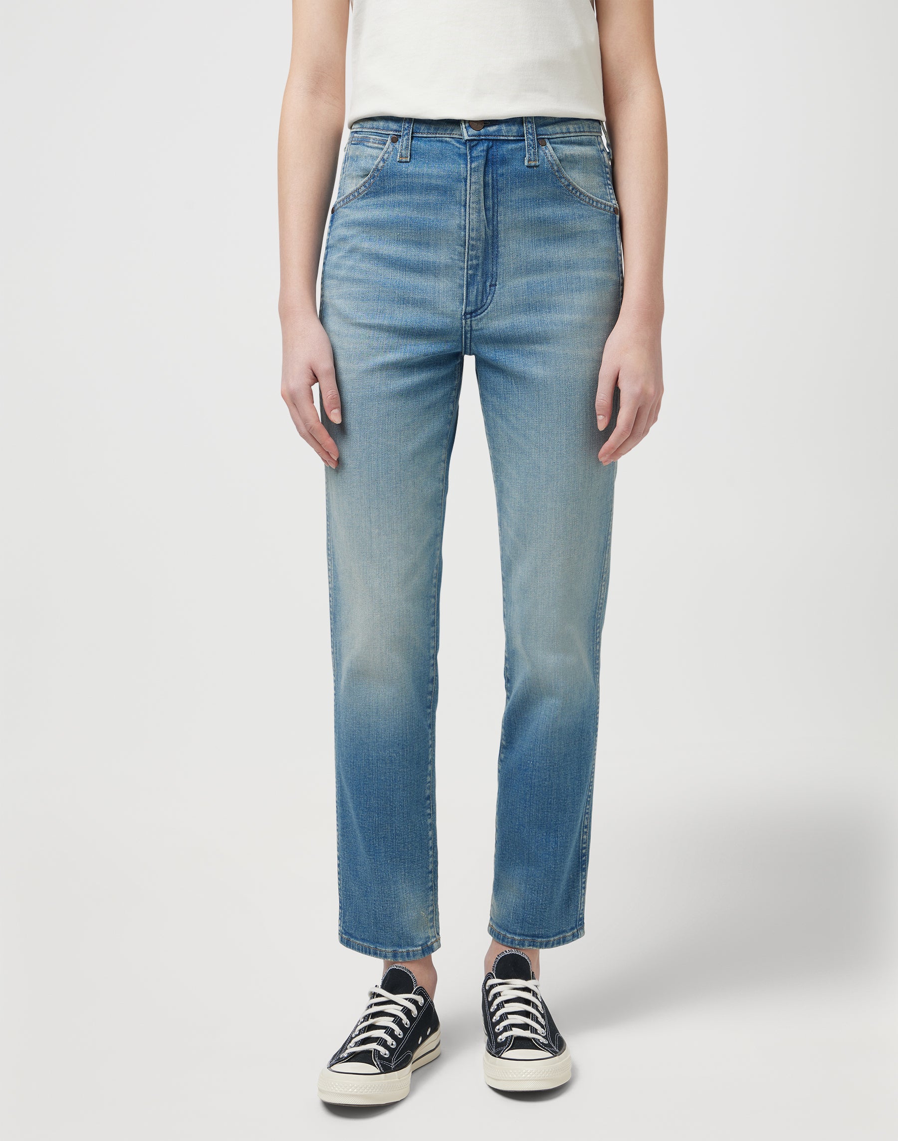 Walker in Filthy Blues Jeans Wrangler