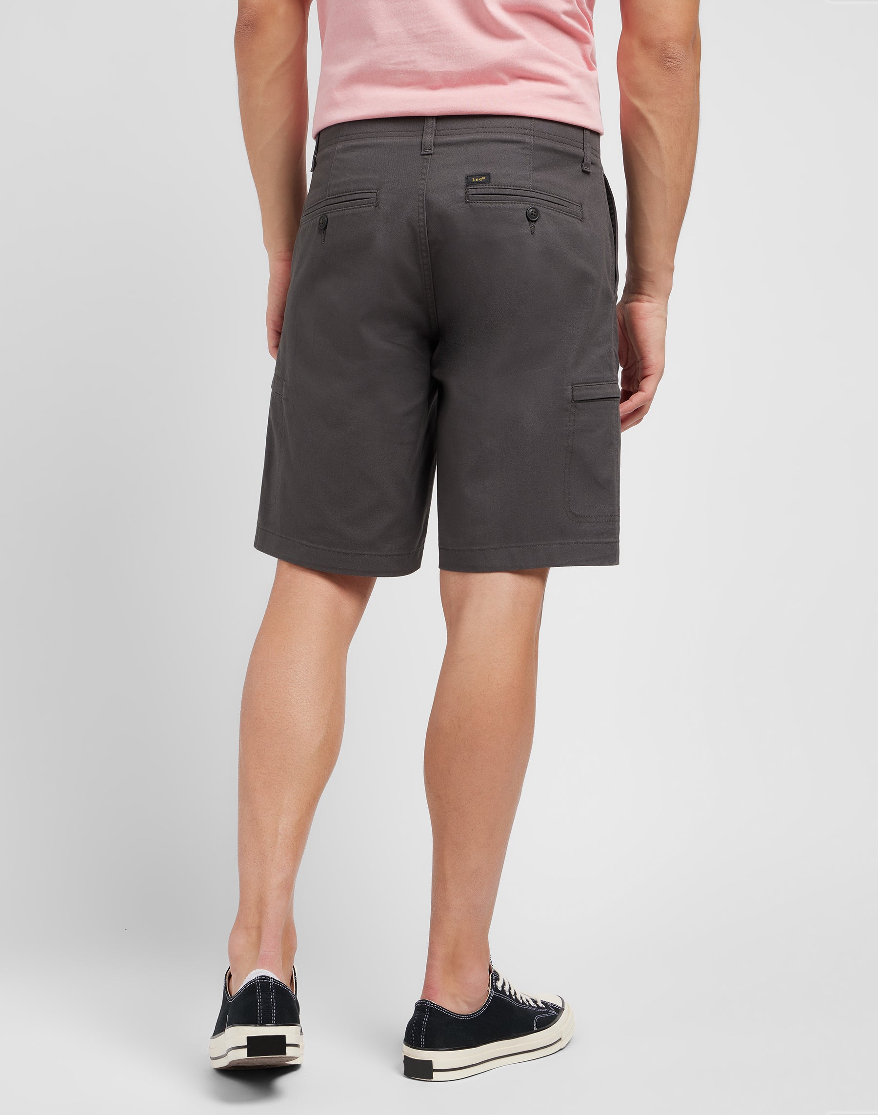 XC Weltpocket Short in Asphalt Shorts Lee