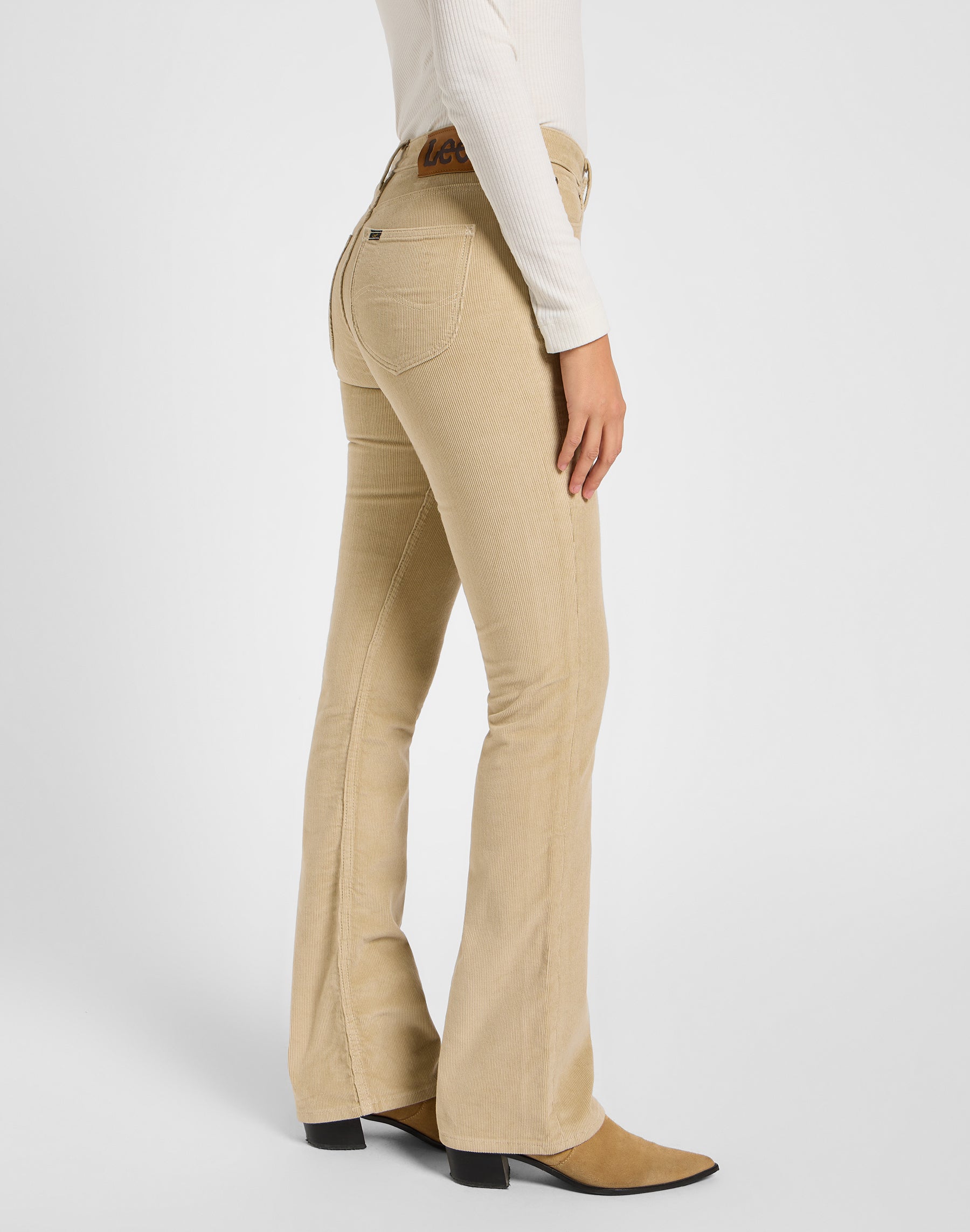 Breese Boot in Pioneer Beige Hosen Lee