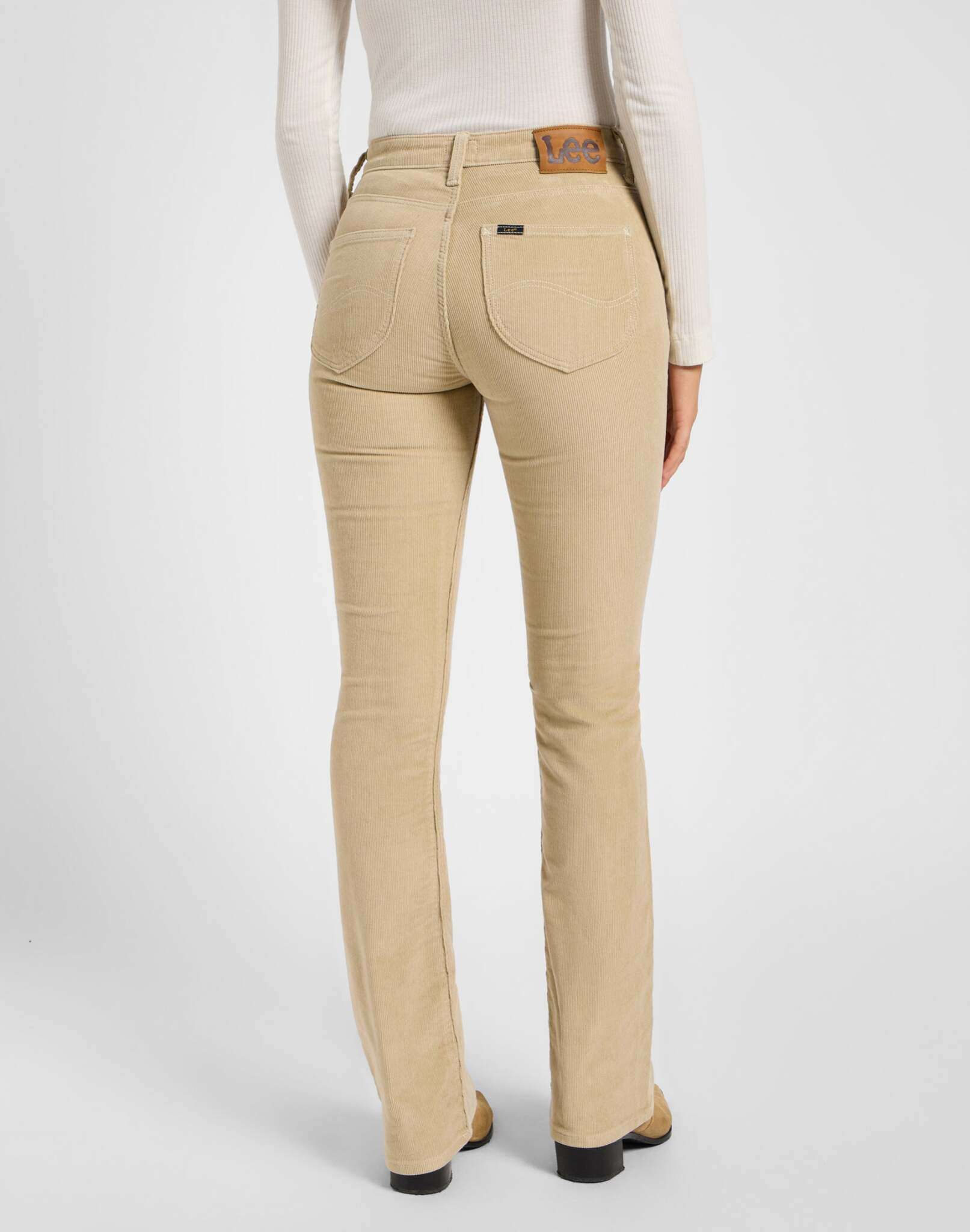 Breese Boot in Pioneer Beige Hosen Lee