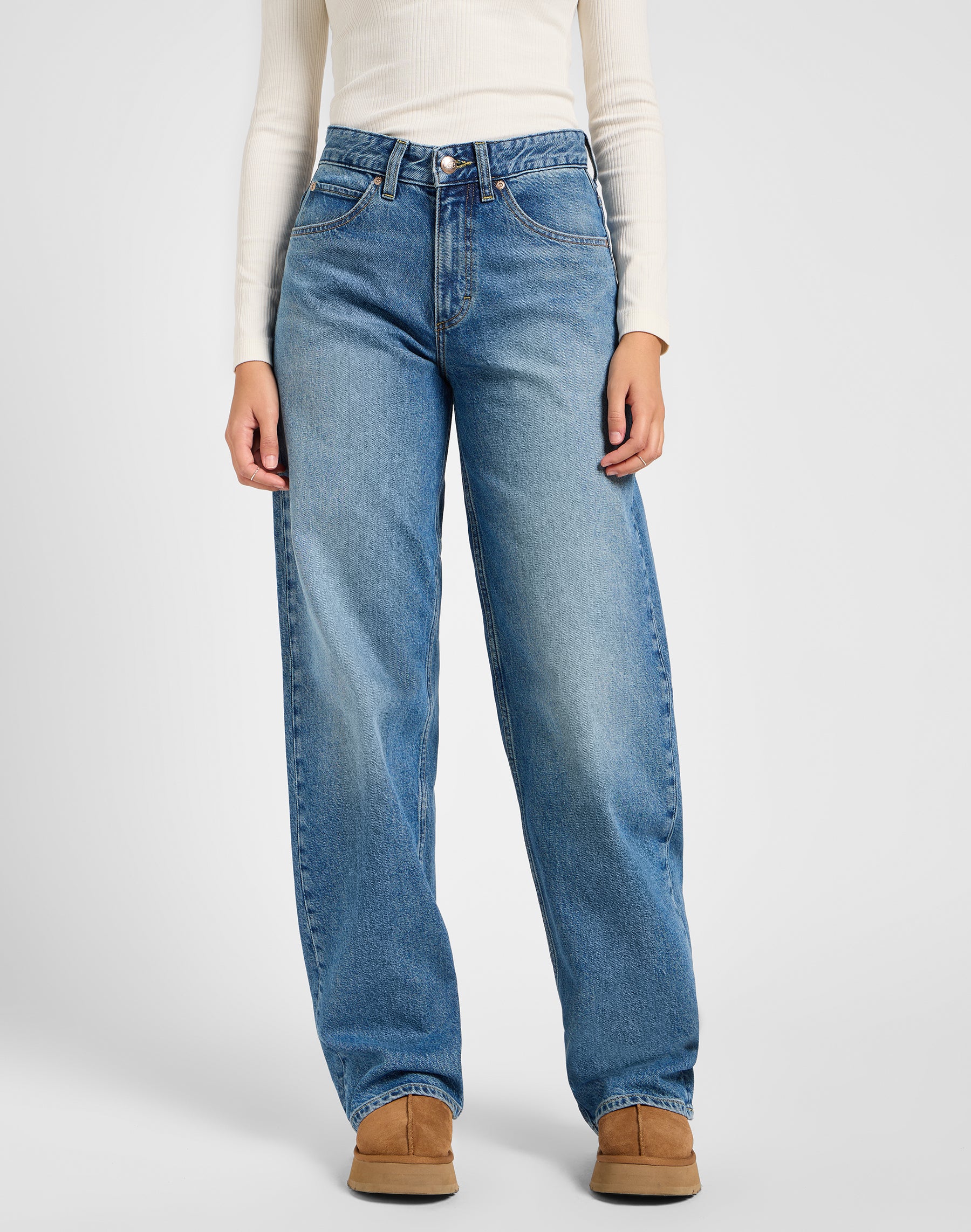 Rider Loose in Modern Mid