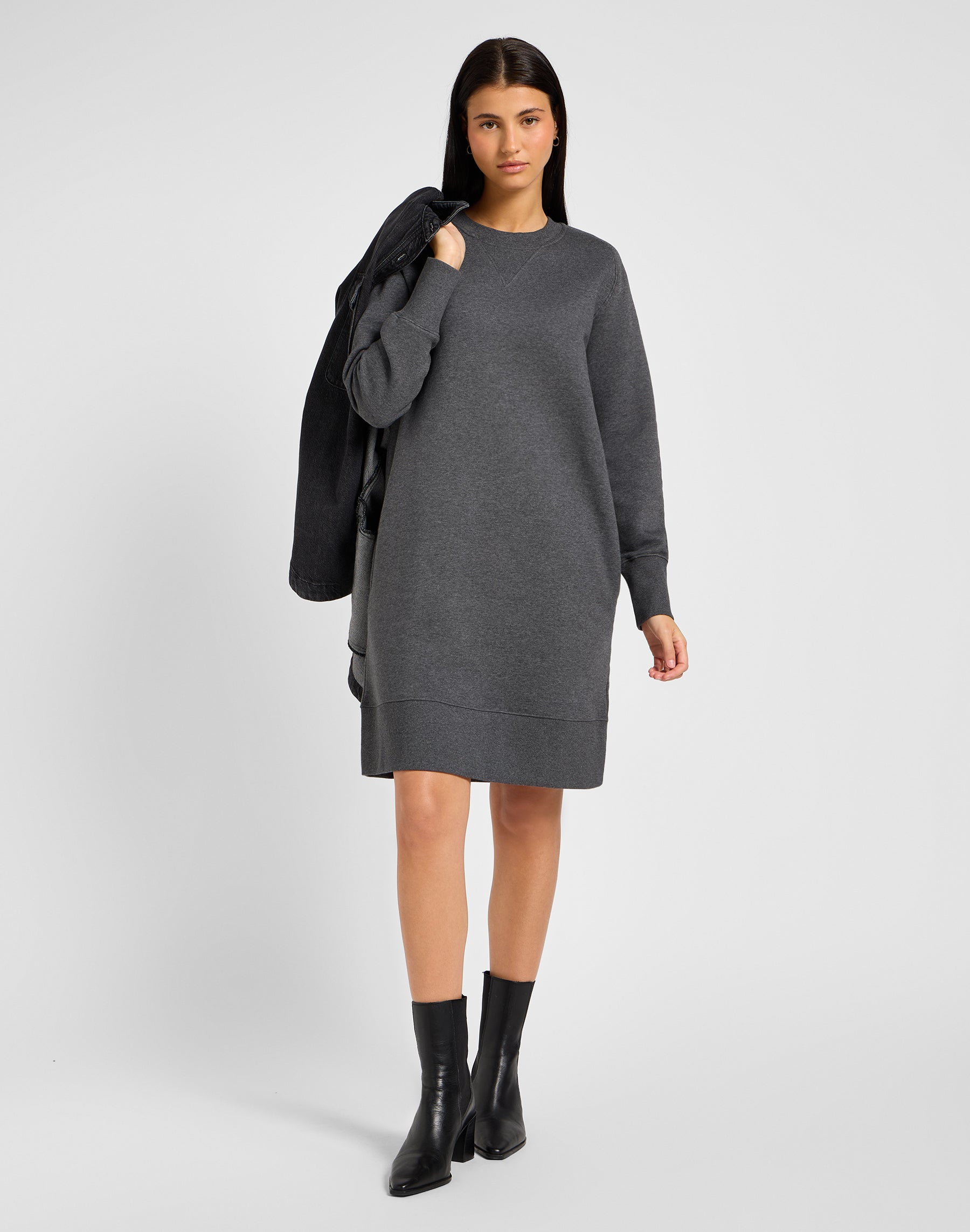 Raglan Sweatshirt Dress in Charcoal Heather Kleider Lee