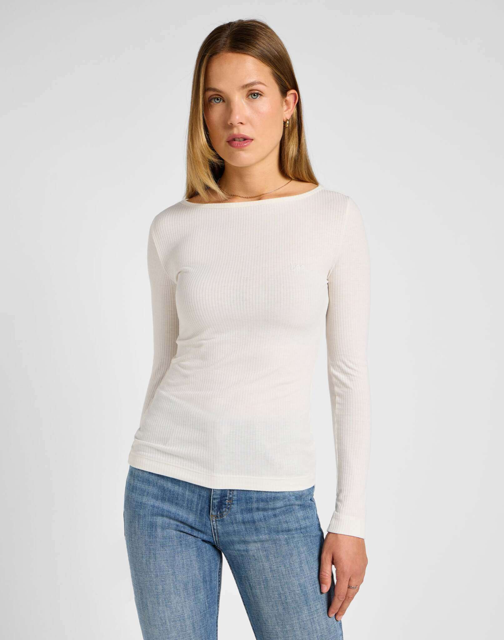 Longsleeves Boat Neck Tee in Ecru T-Shirts Lee