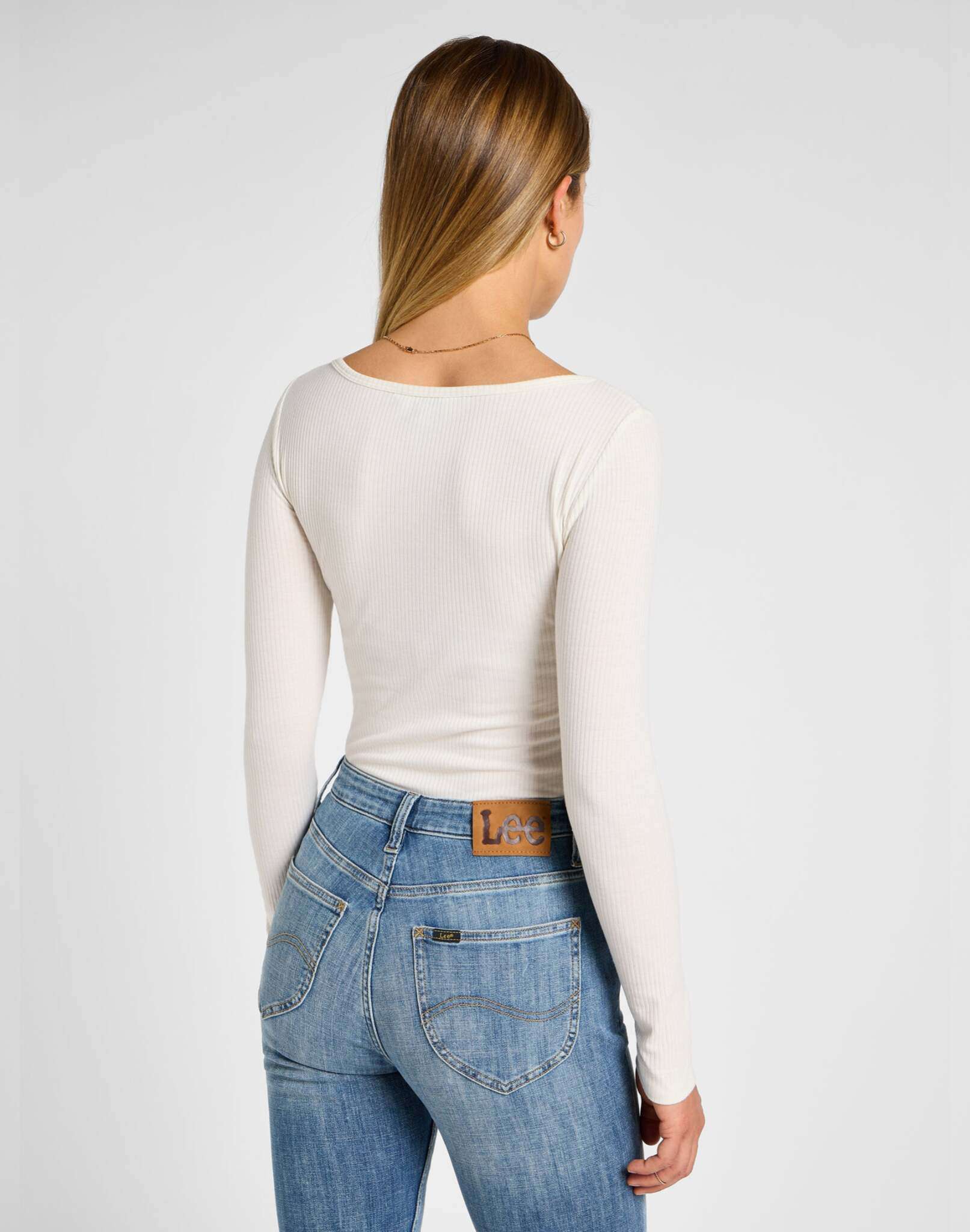 Longsleeves Boat Neck Tee in Ecru T-Shirts Lee