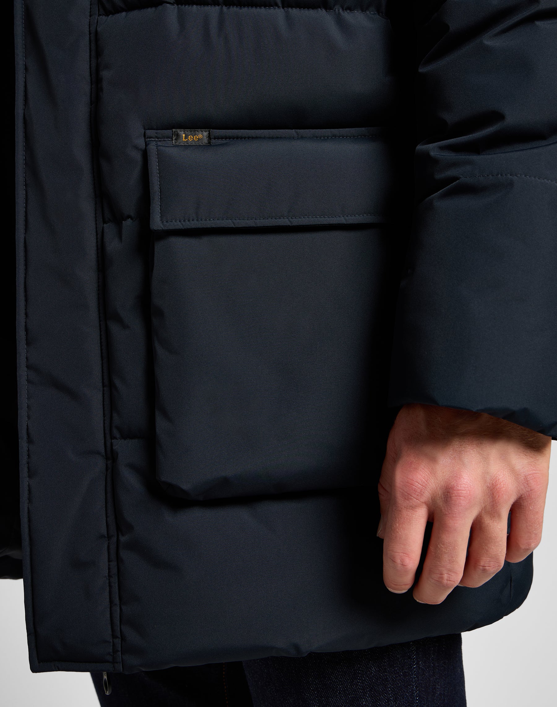 Long Puffer Jacket in Black Jacken Lee