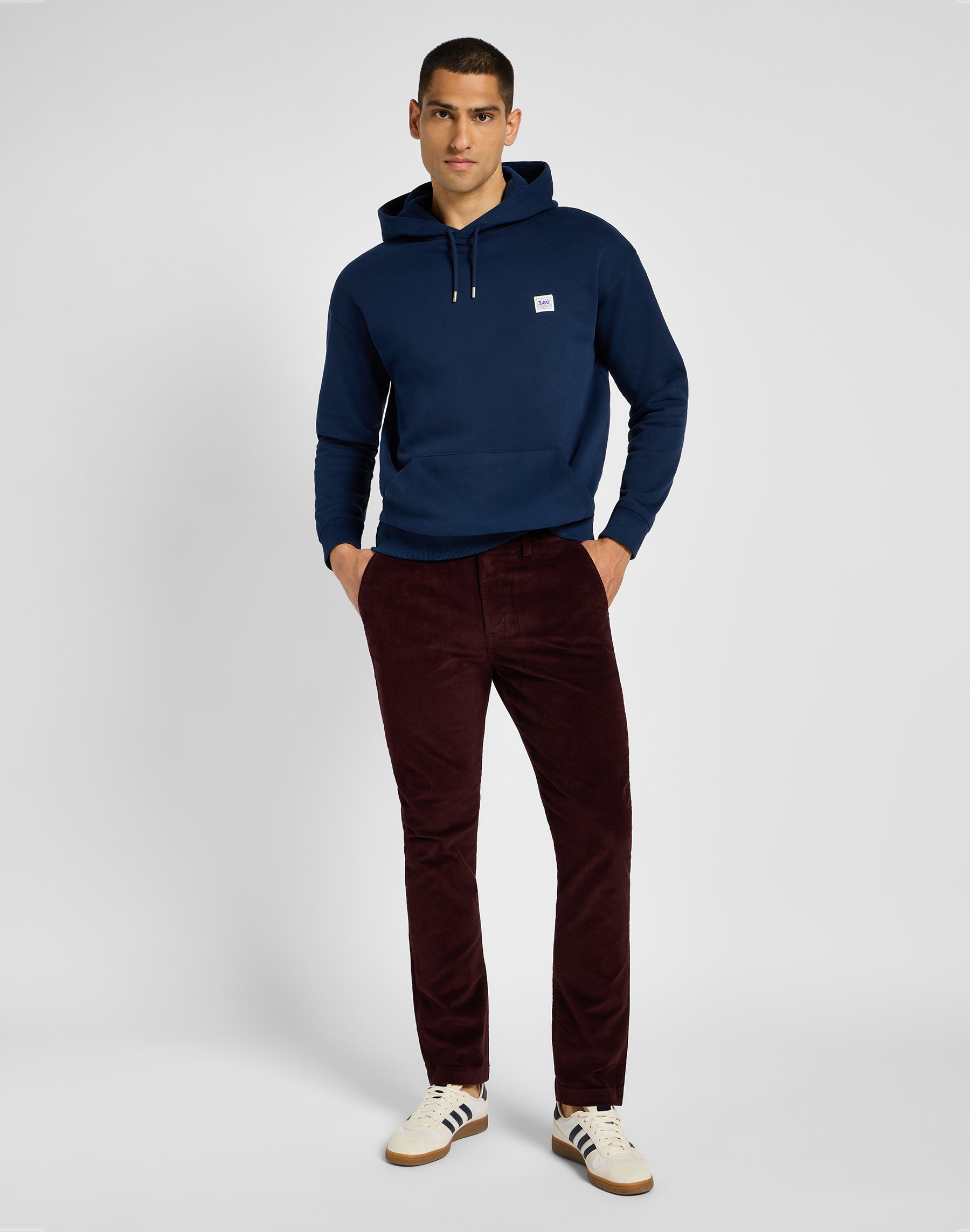 Slim Chino in Velvet Beet Hosen Lee