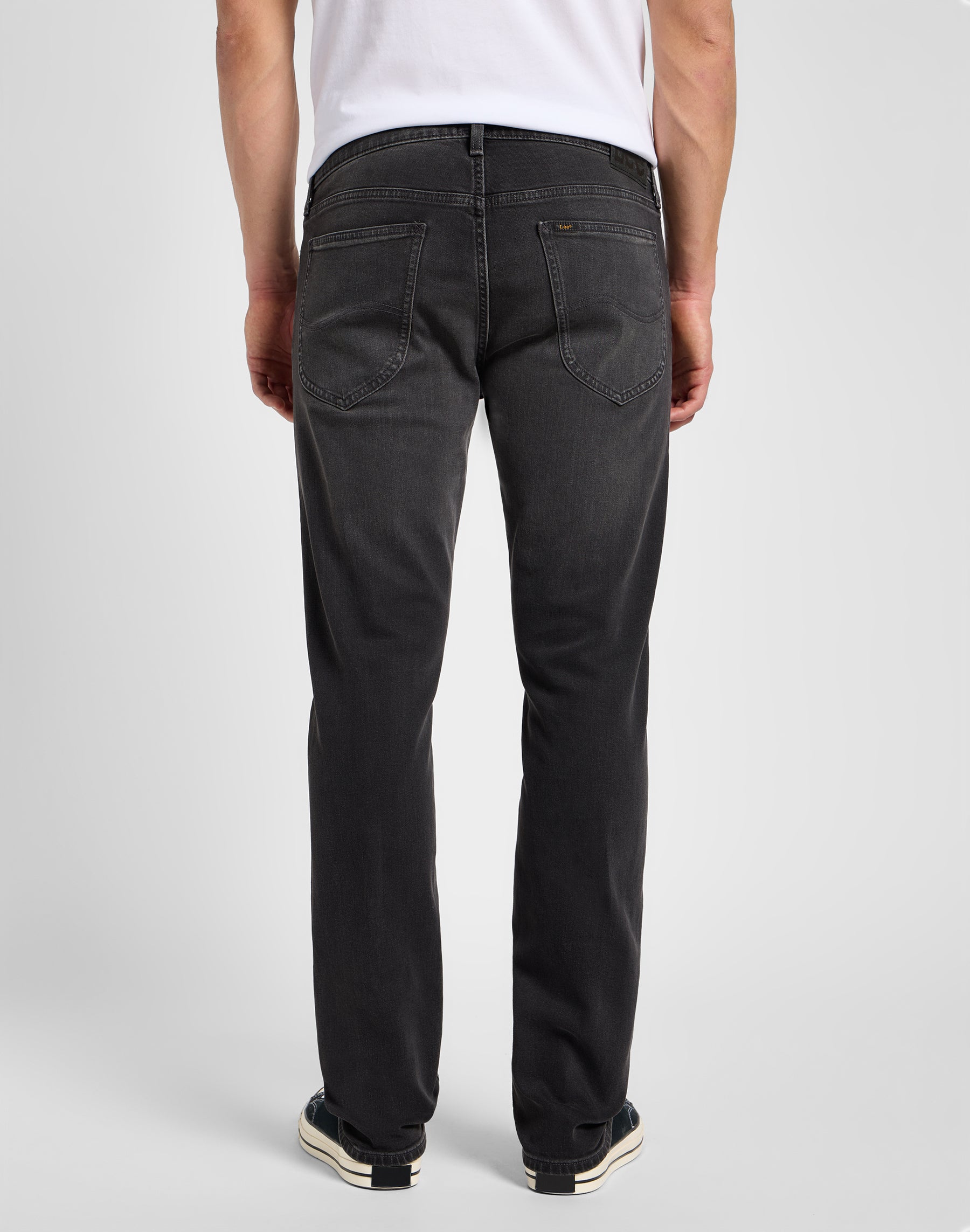 Daren Zip Fly in Cement Jeans Lee