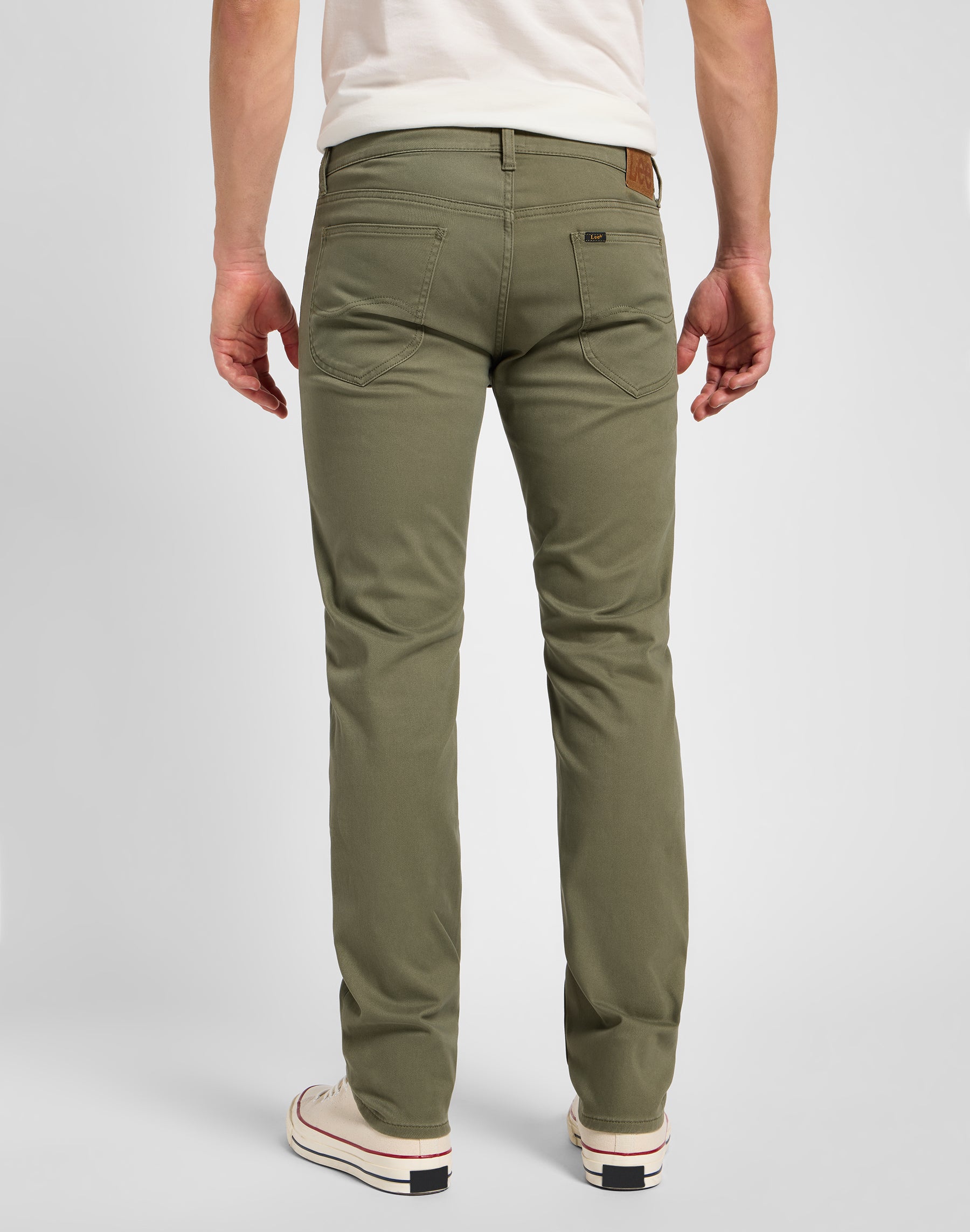 Daren Zip Fly in Mercantile Green Hosen Lee