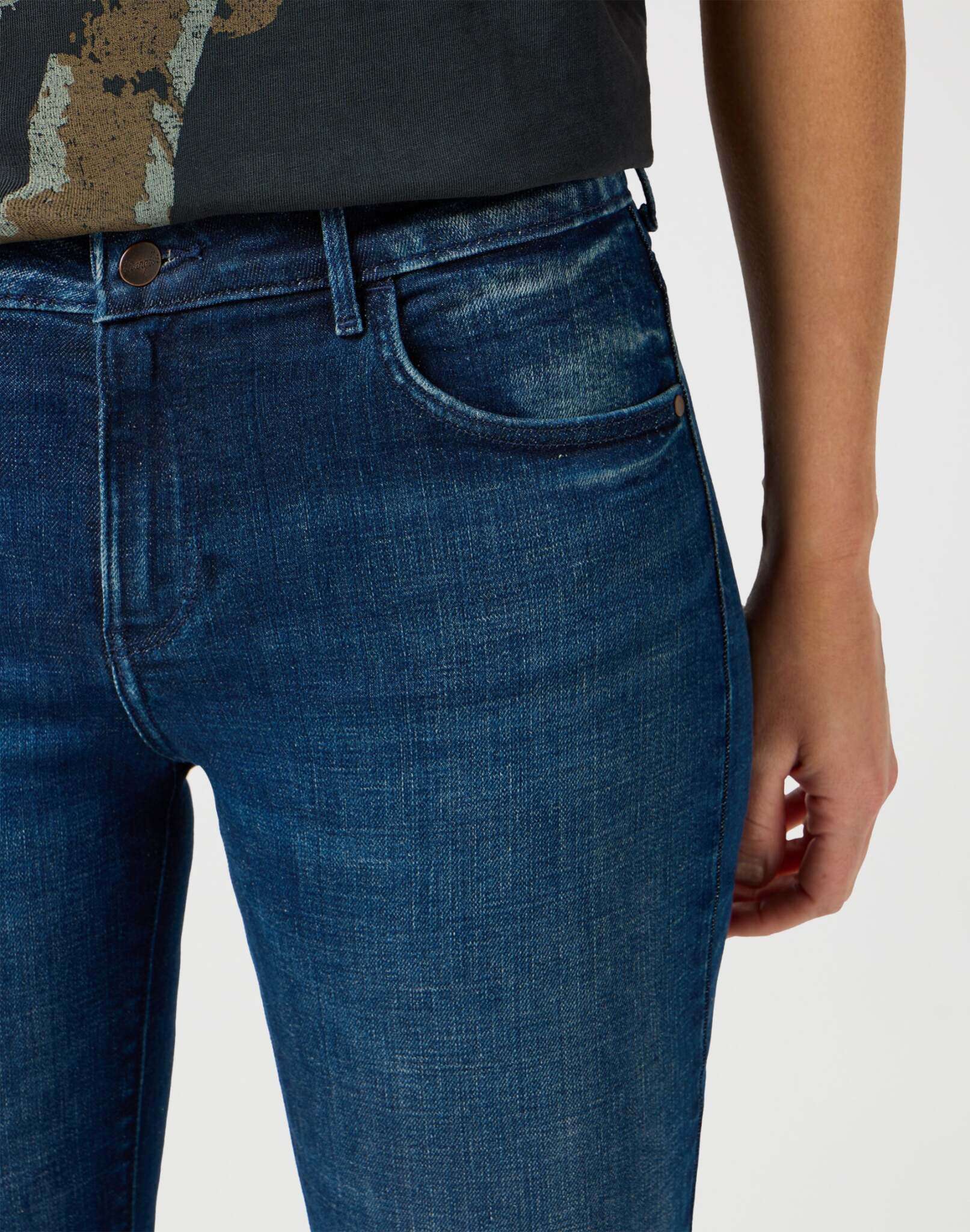 Bootcut in Slate Tint Jeans Wrangler