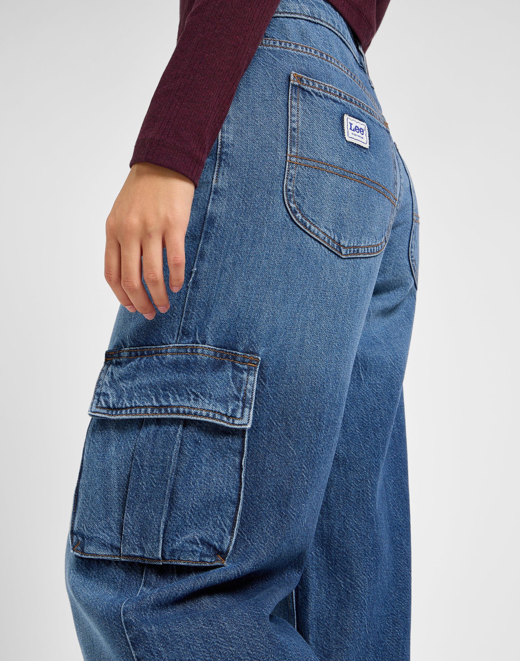 Slouch Cargo in Indigo Sheen Jeans Lee
