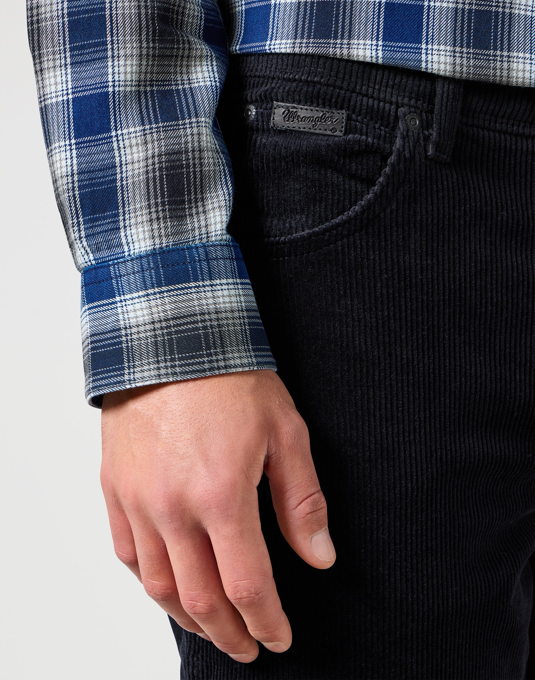 Texas in Black Hosen Wrangler