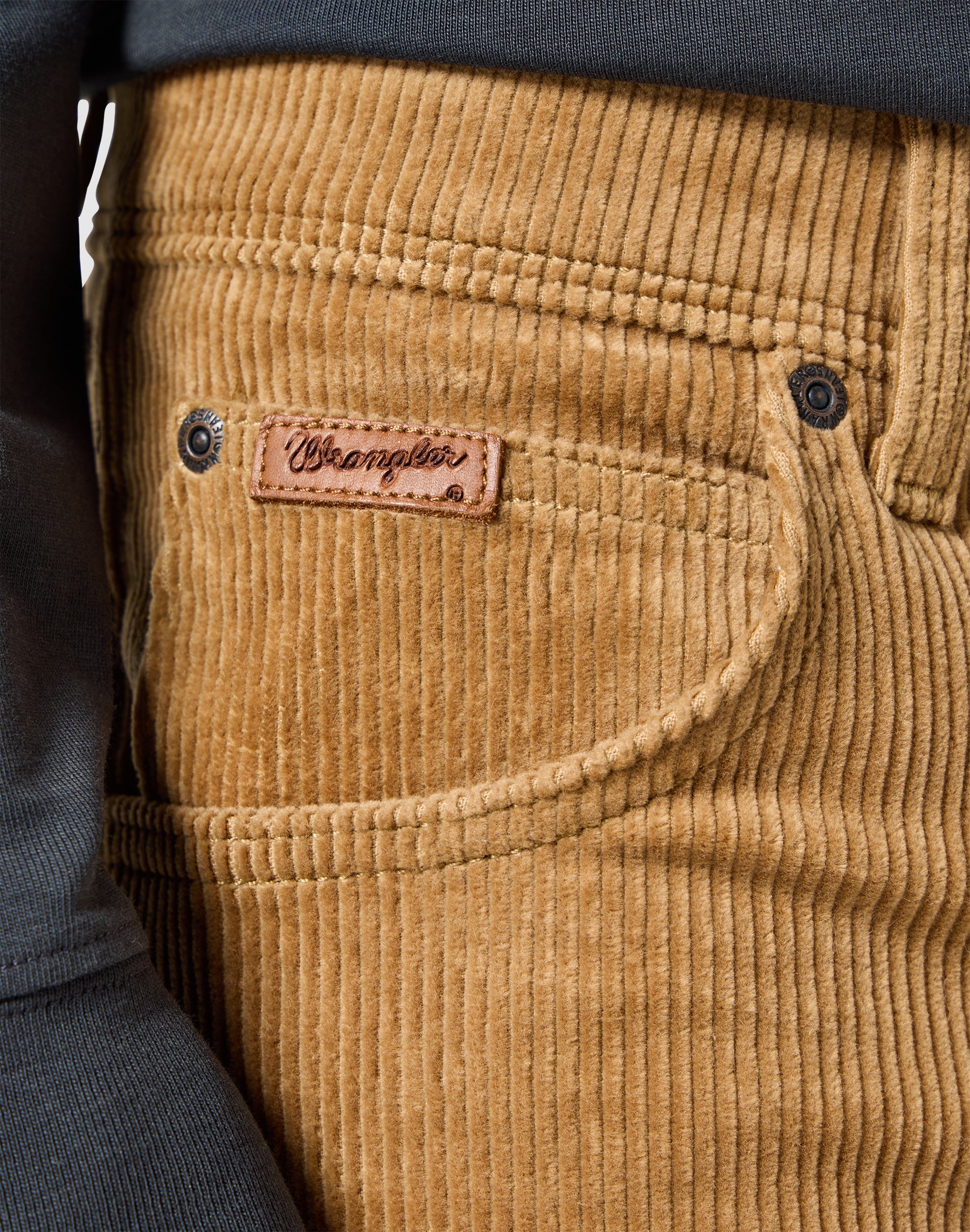 Texas in Tigers Eye Hosen Wrangler