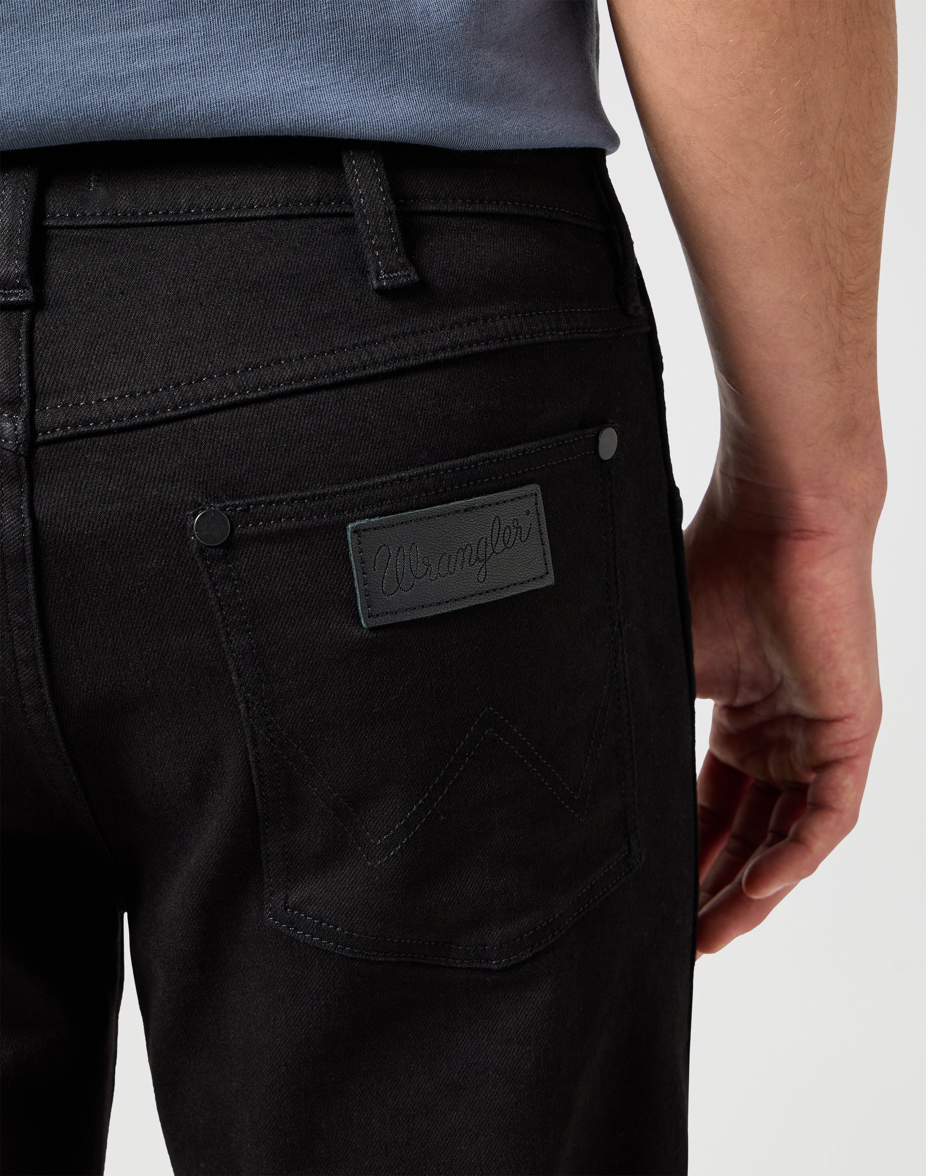 Larston in Deep Ink Jeans Wrangler