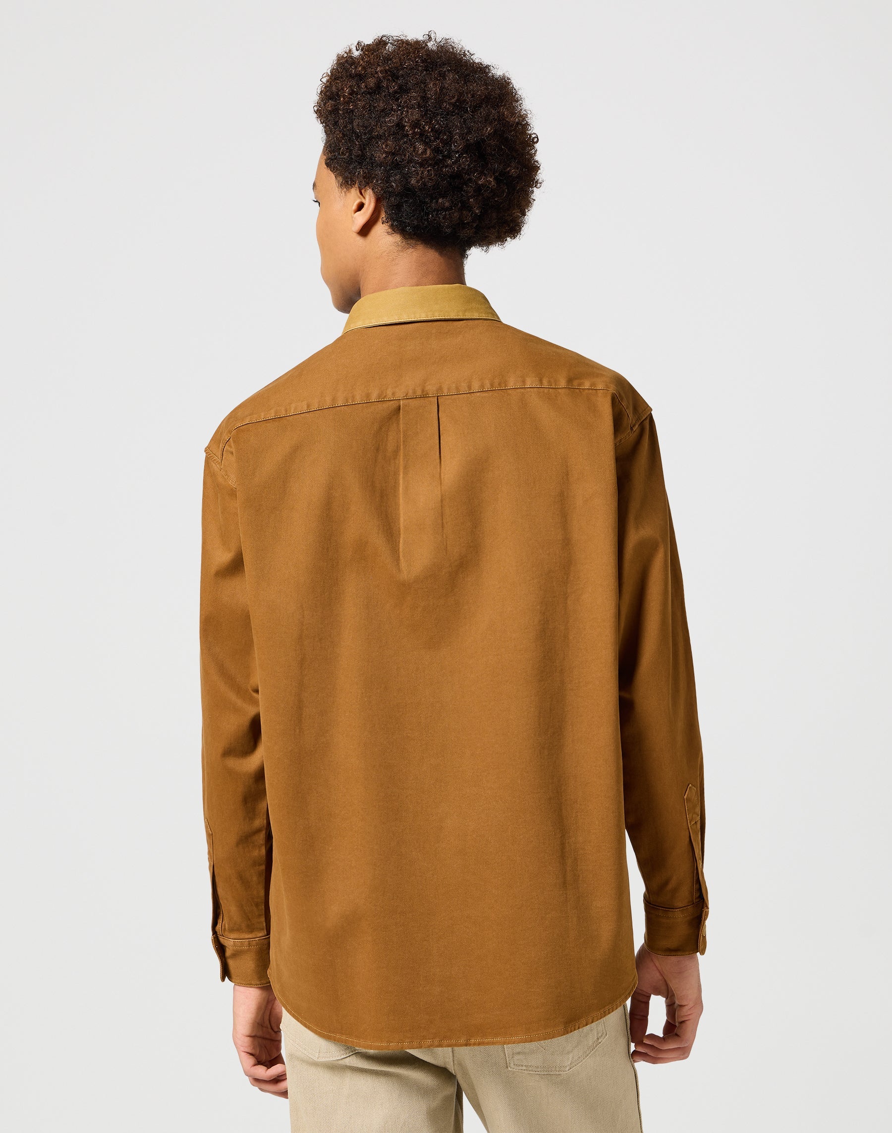 Casey Colorblock Shirt in Monks Robe Hemden Wrangler