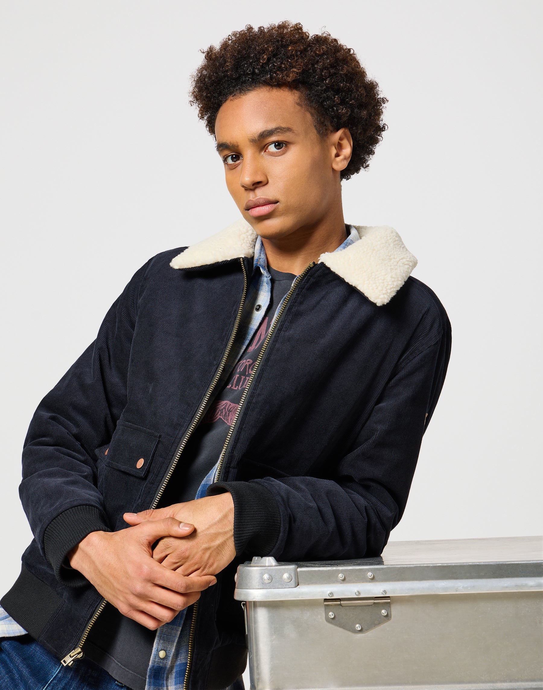 Corduroy Aviator in Black Jacken Wrangler