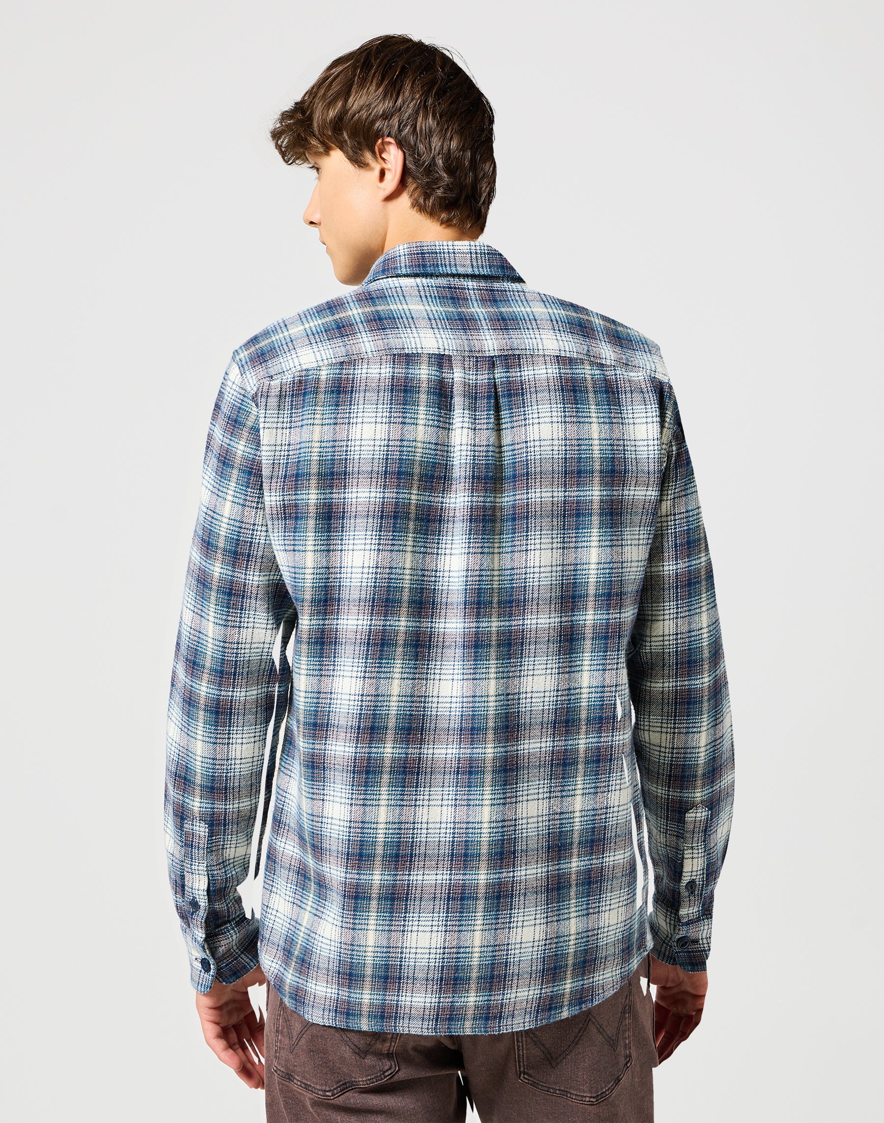 Two Pocket Shirt in Blue Grey Hemden Wrangler