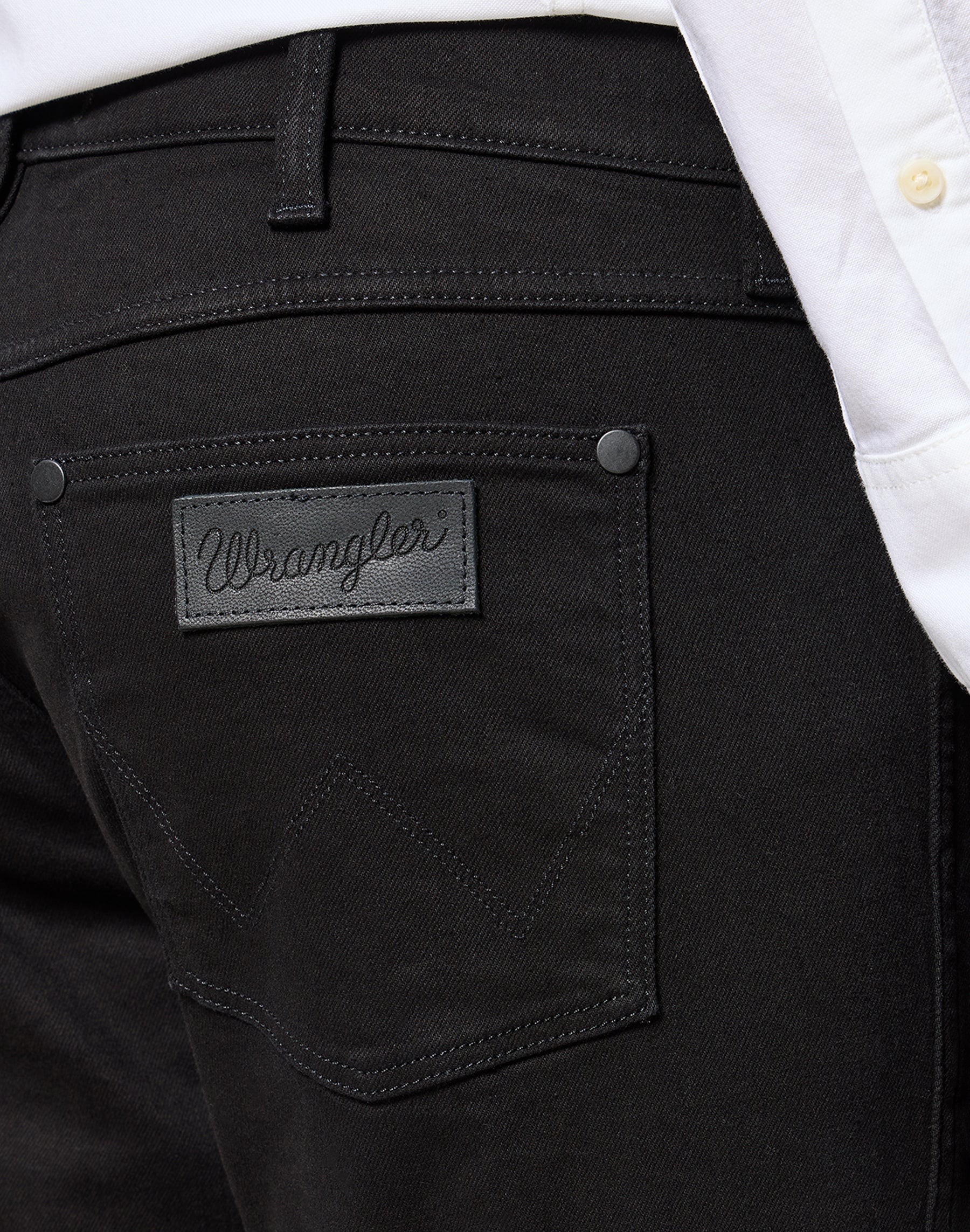 Greensboro in Deep Ink Jeans Wrangler