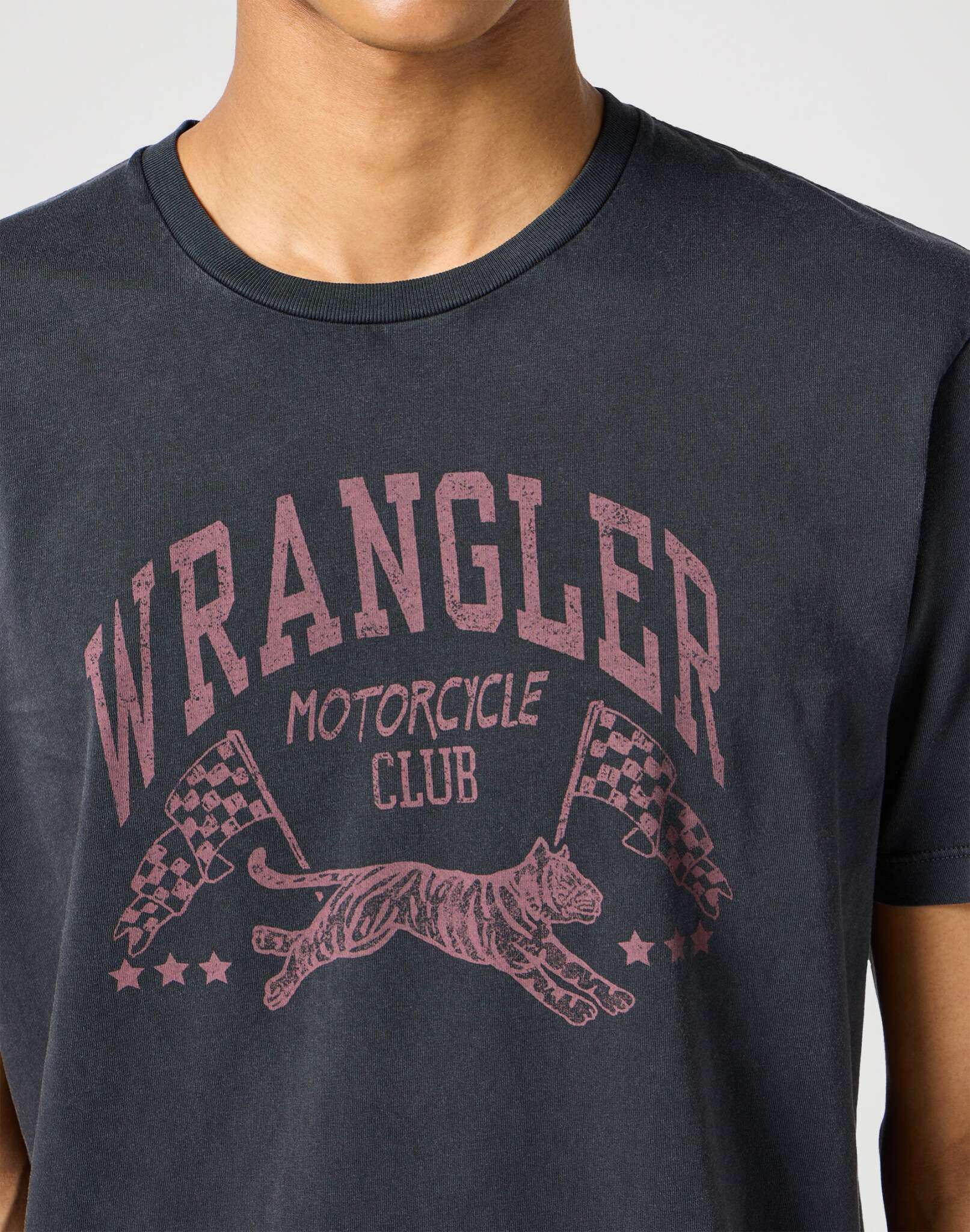 Graphic Tee in Faded Black T-Shirts Wrangler