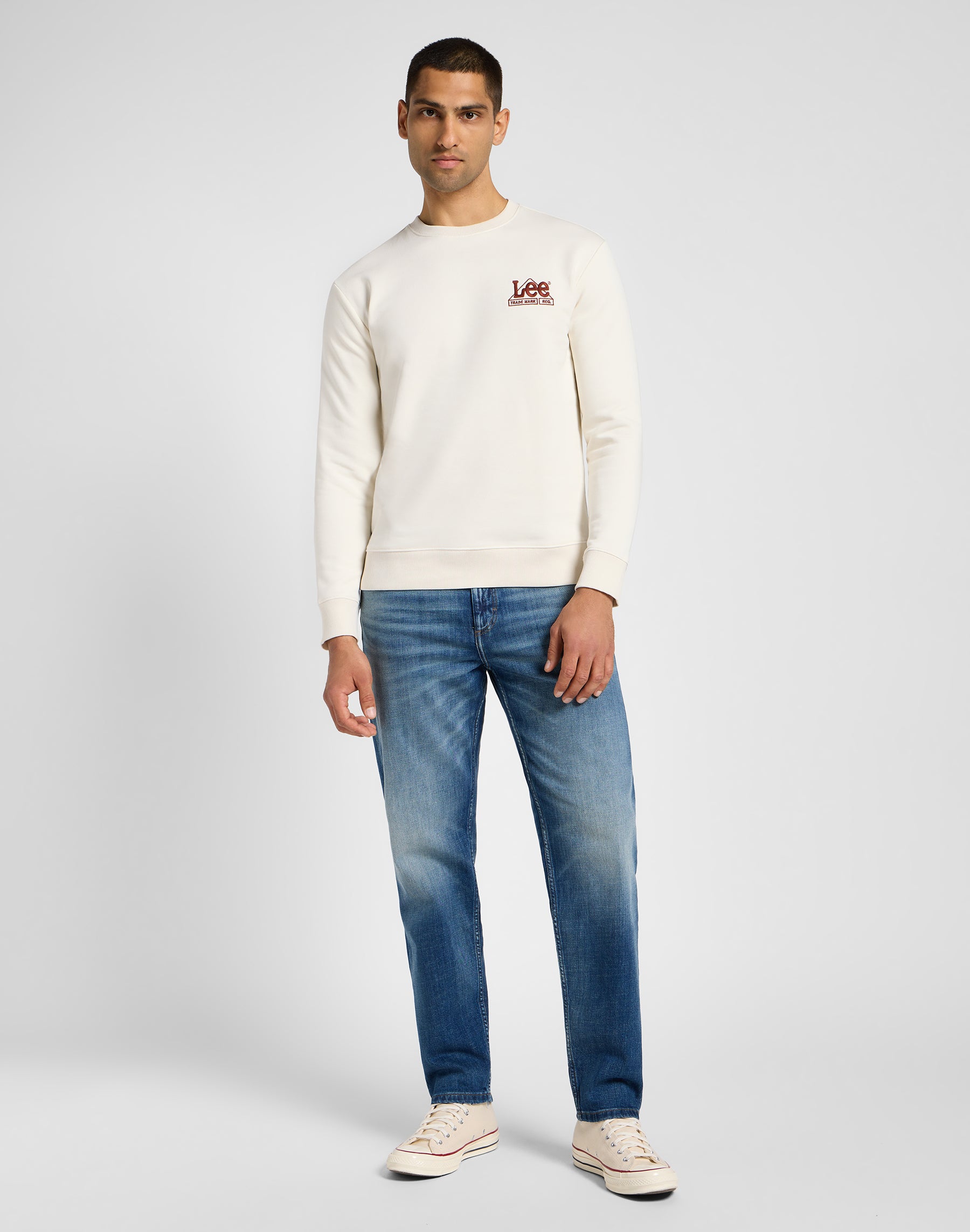 Seasonal Crew Sweater in Ecru Sweatshirts Lee