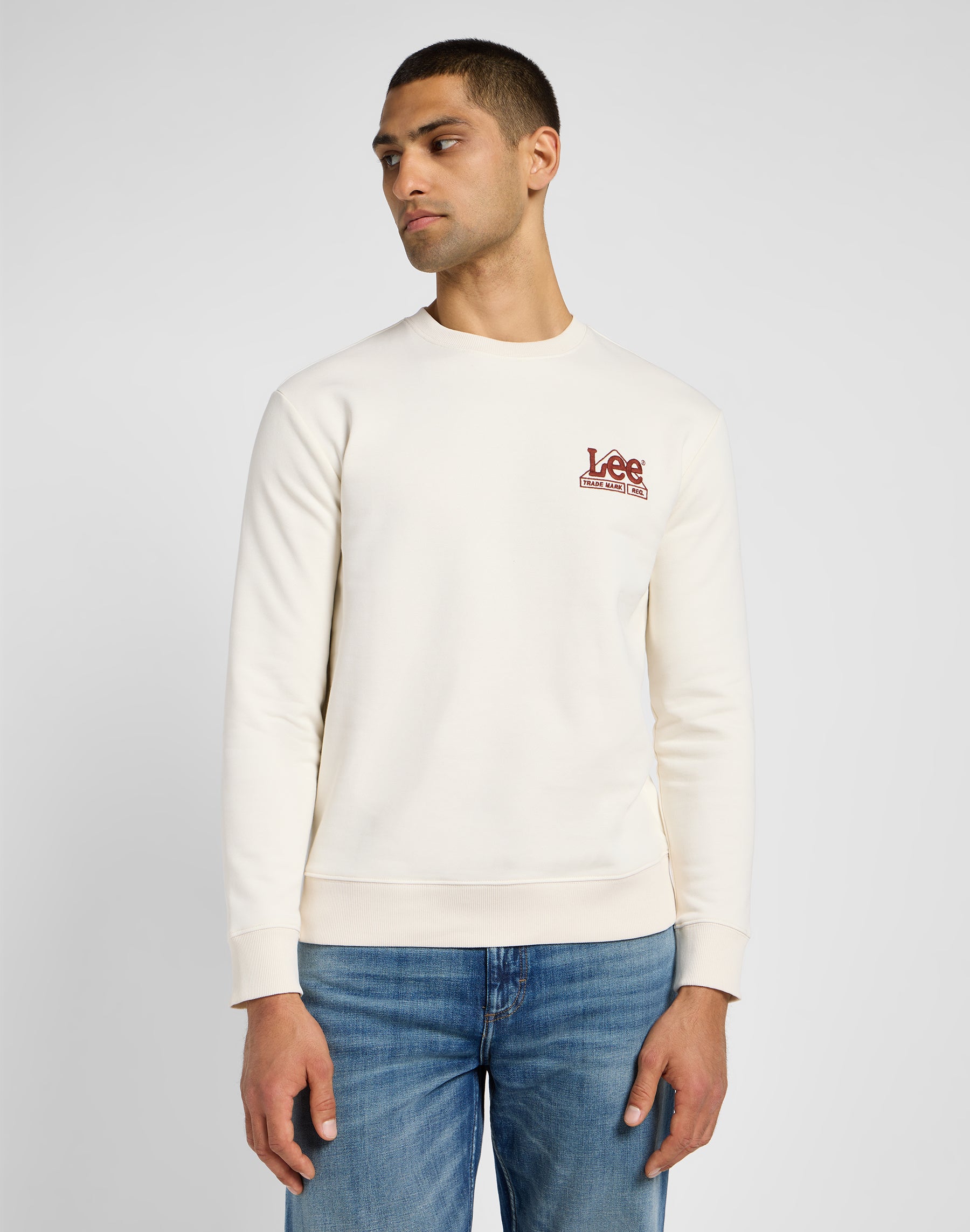 Seasonal Crew Sweater in Ecru Sweatshirts Lee