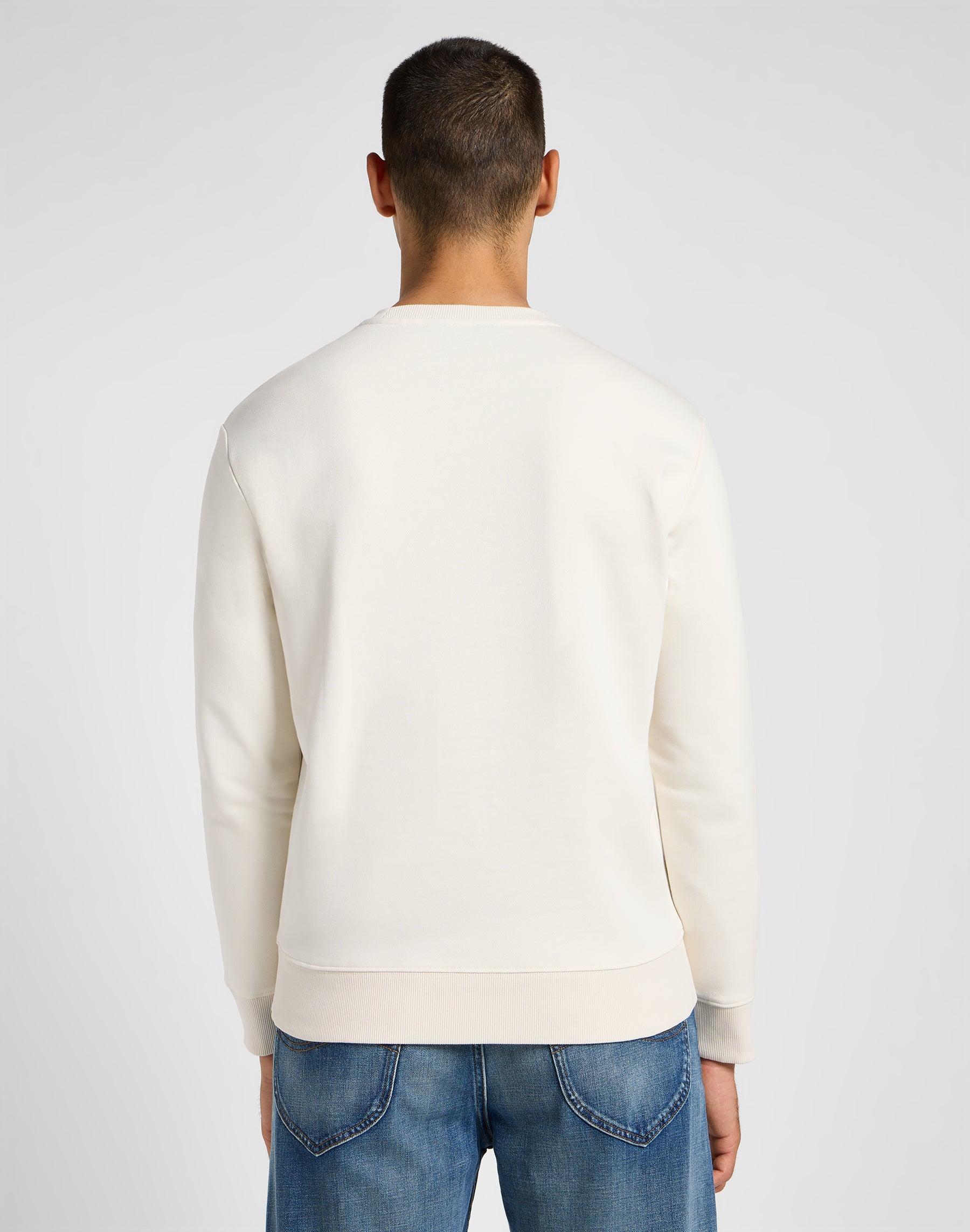 Seasonal Crew Sweater in Ecru Sweatshirts Lee