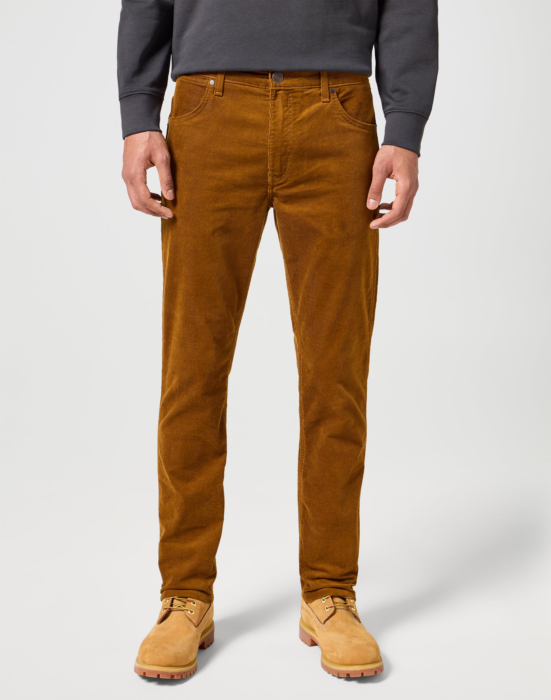 Greensboro in Monks Robe Hosen Wrangler