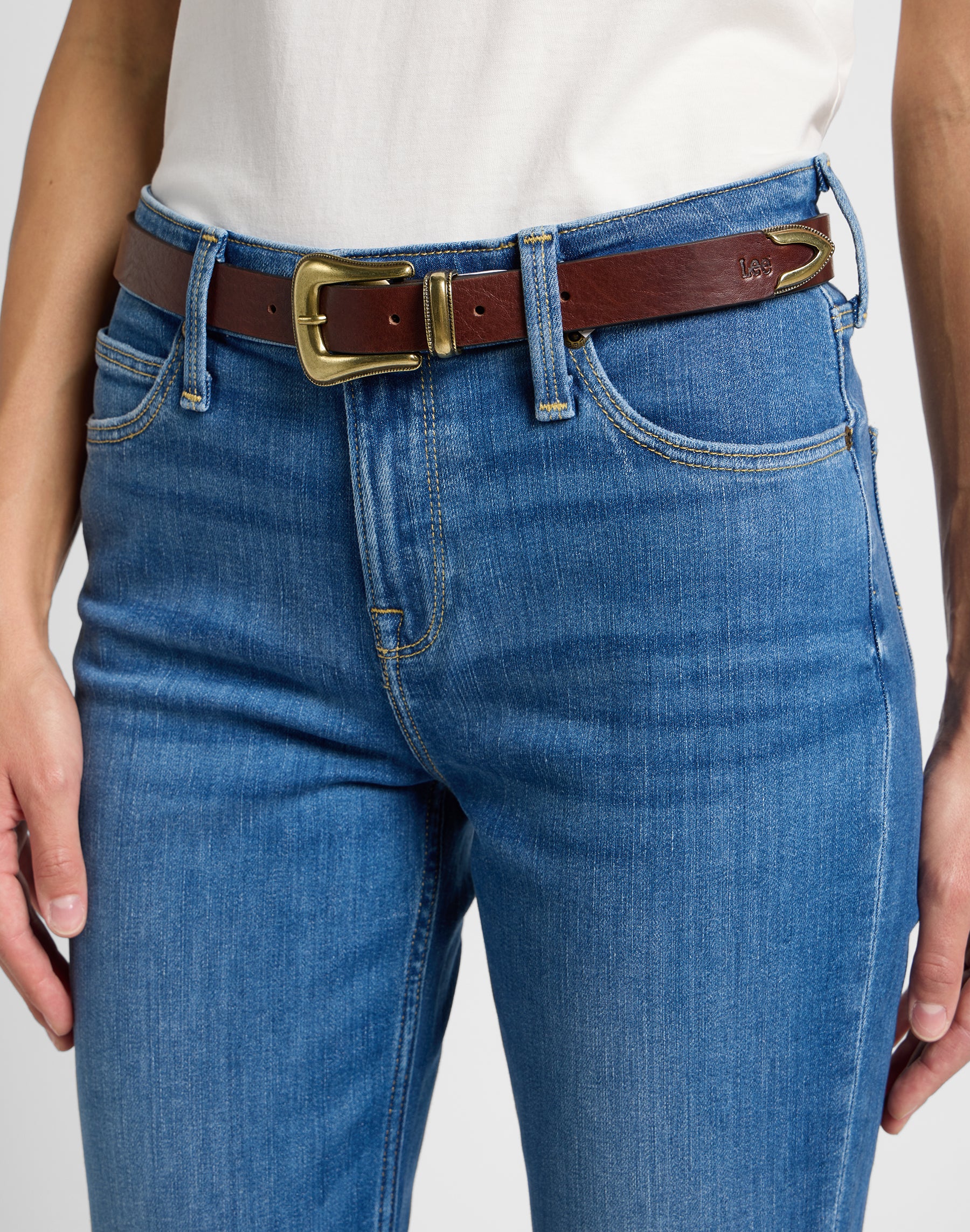 Buckle Belt in Dark Brown Gürtel Lee