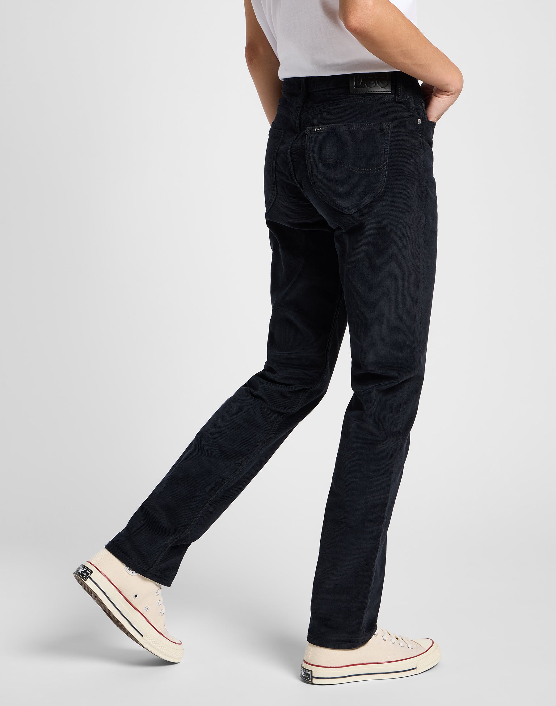 Marion Straight in Unionall Black Hosen Lee
