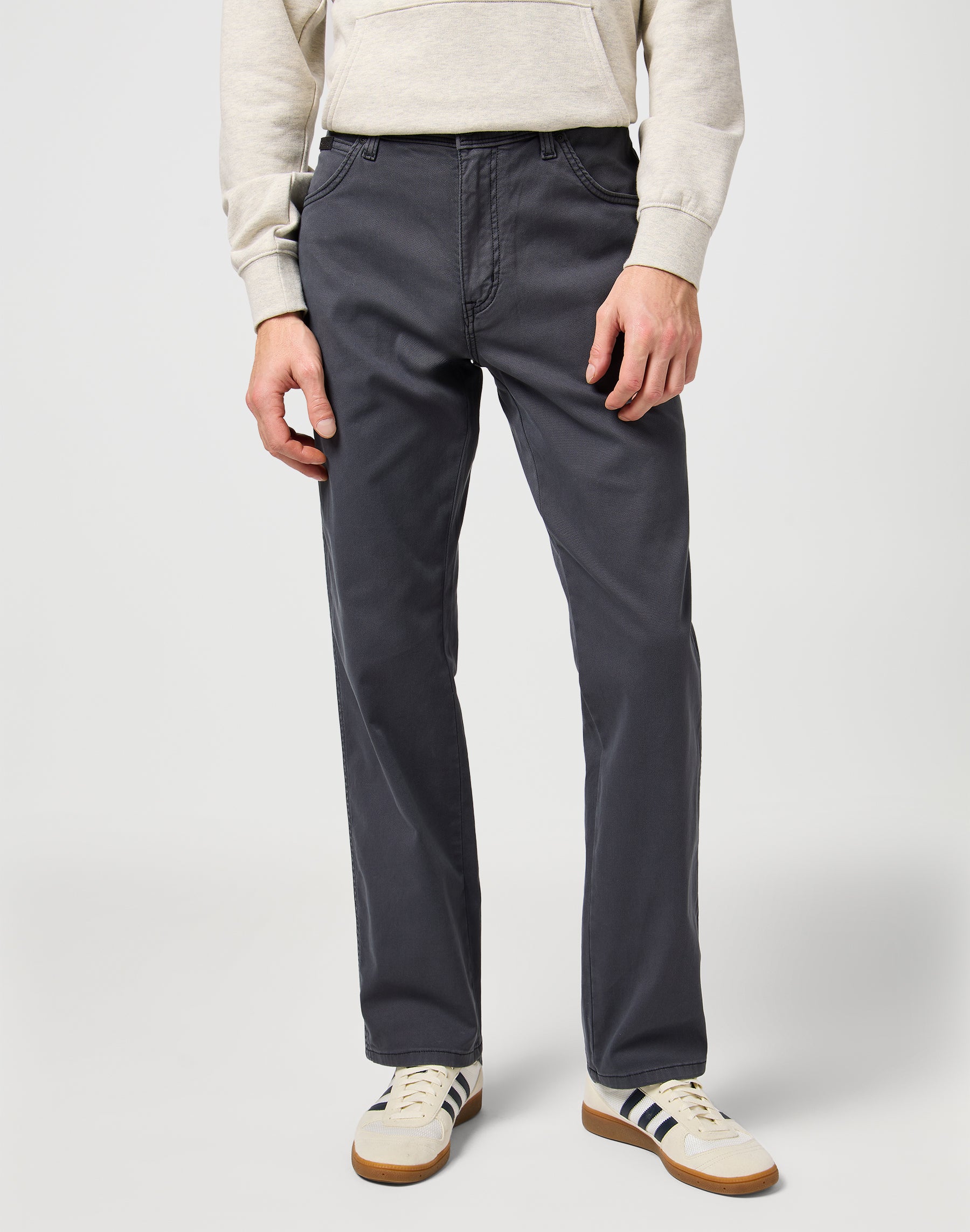 Texas in Faded Black Hosen Wrangler