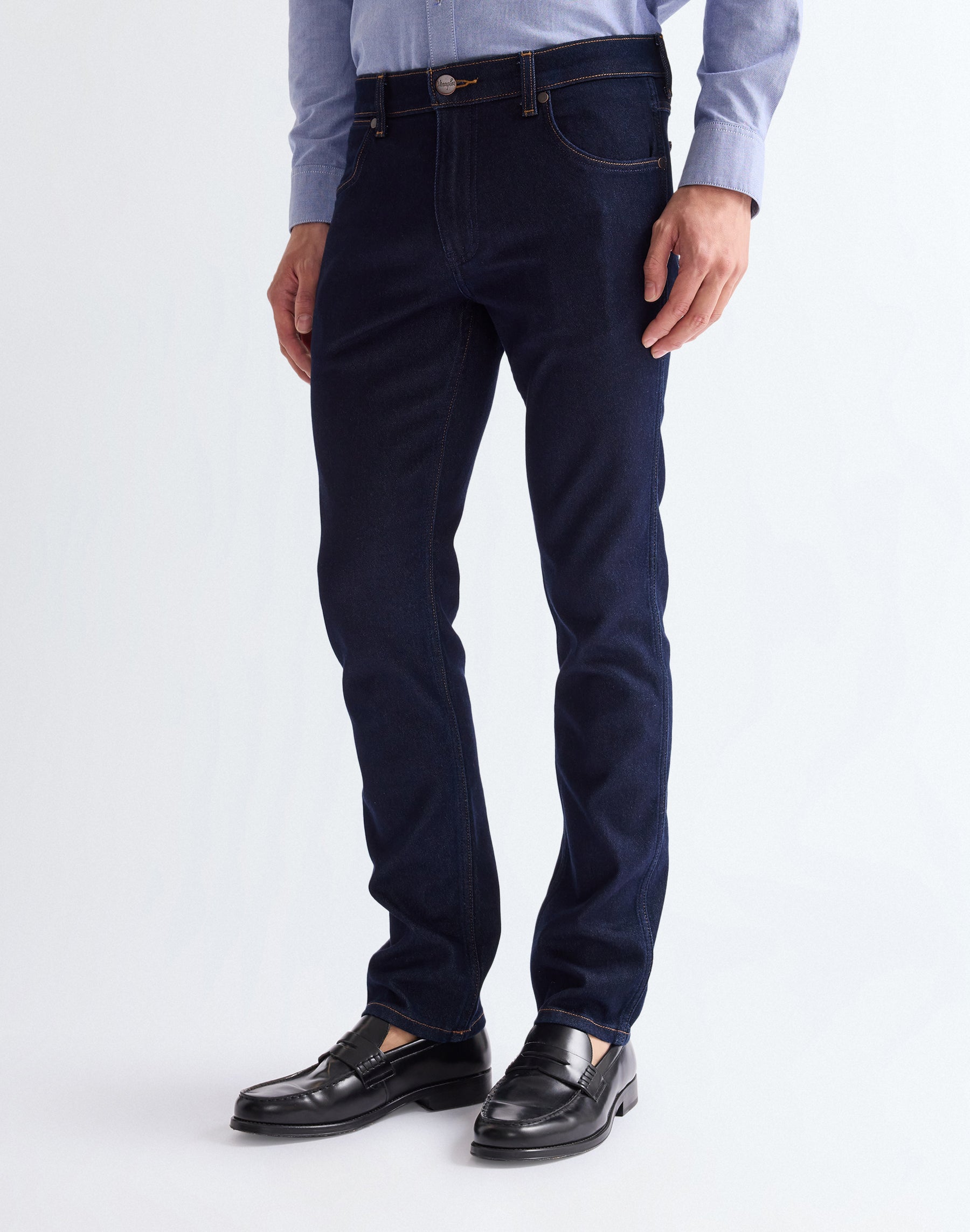 Greensboro in Moonlight Rinse Jeans Wrangler
