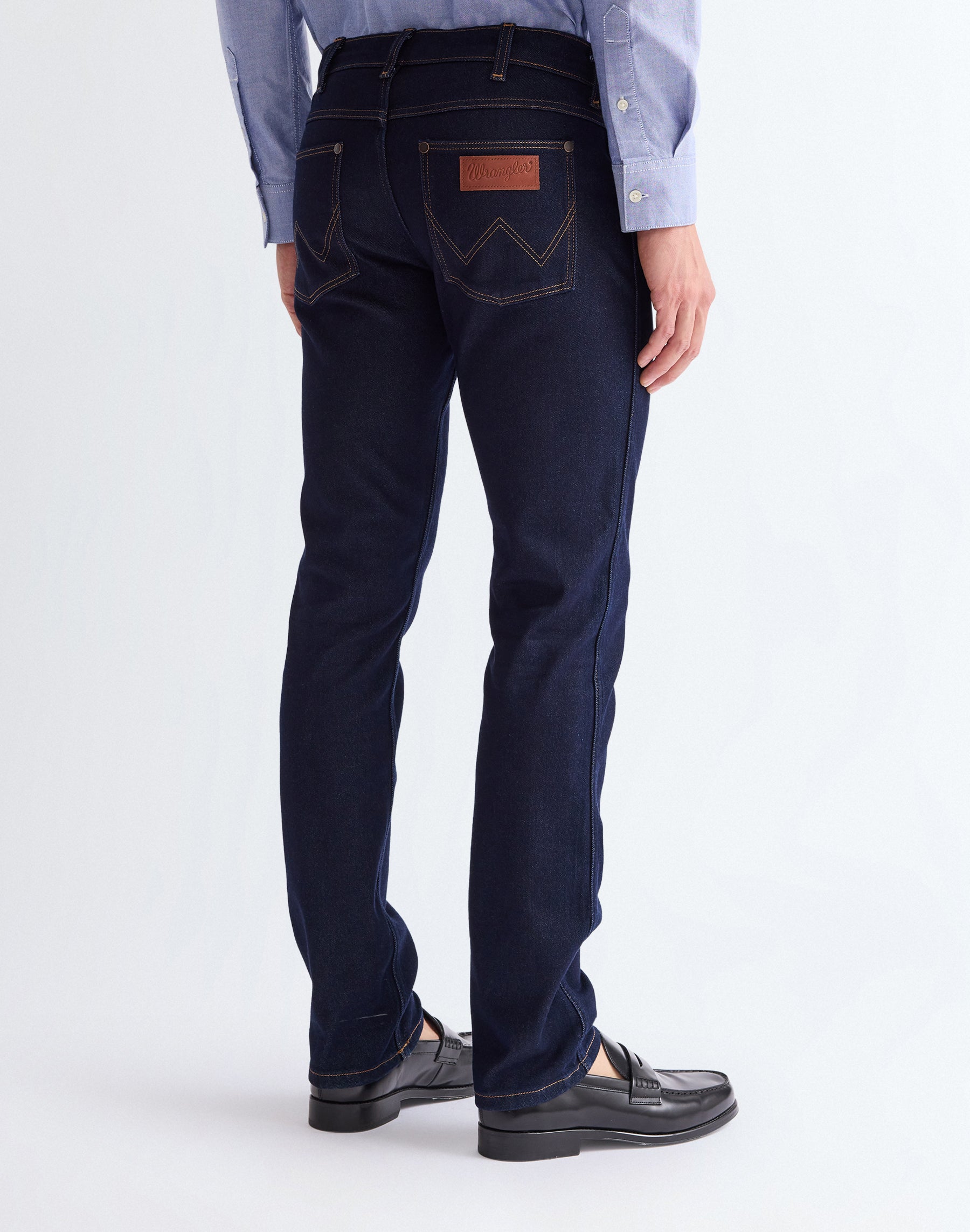 Greensboro in Moonlight Rinse Jeans Wrangler