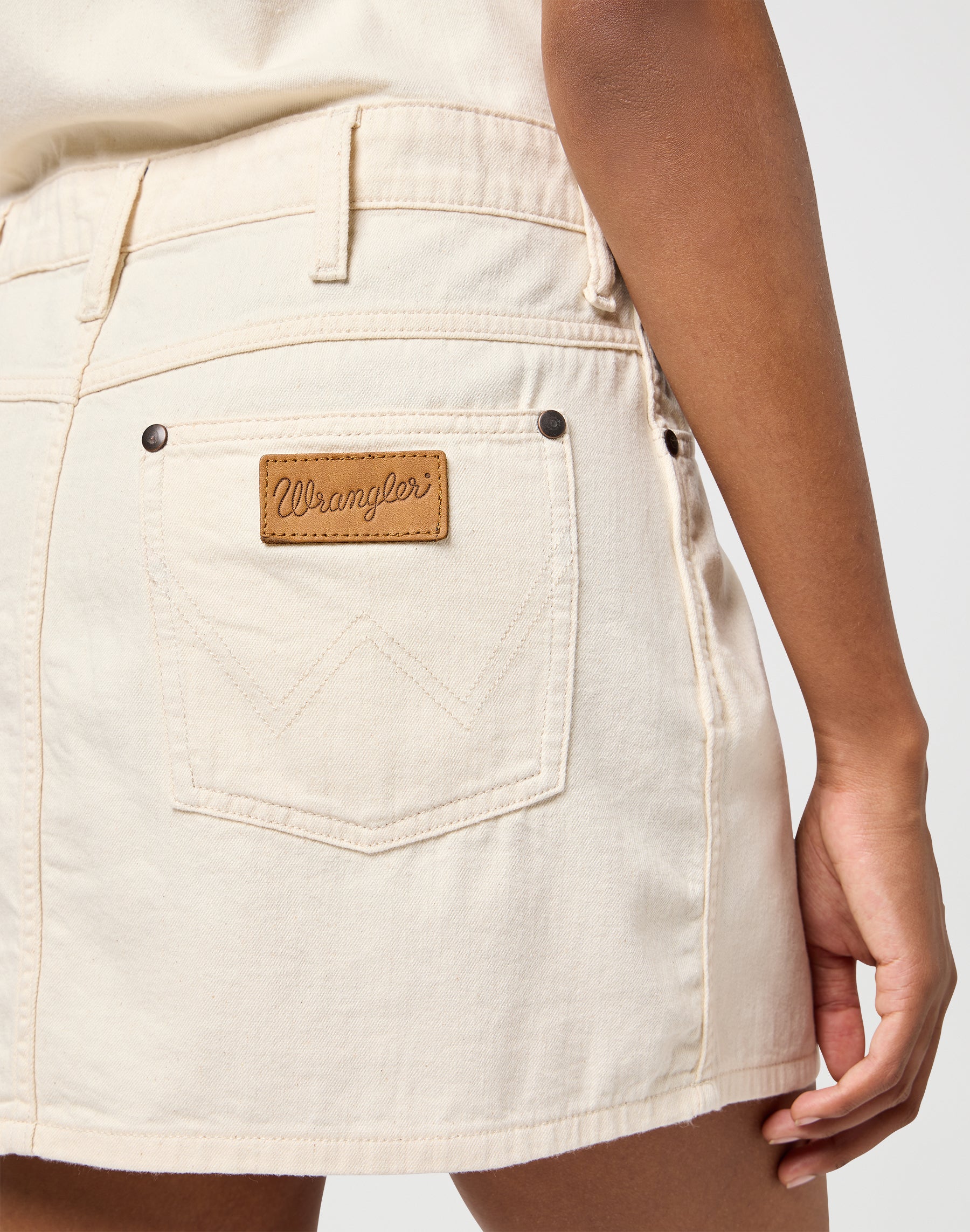 Sleeveless Dress in Natural Kleider Wrangler