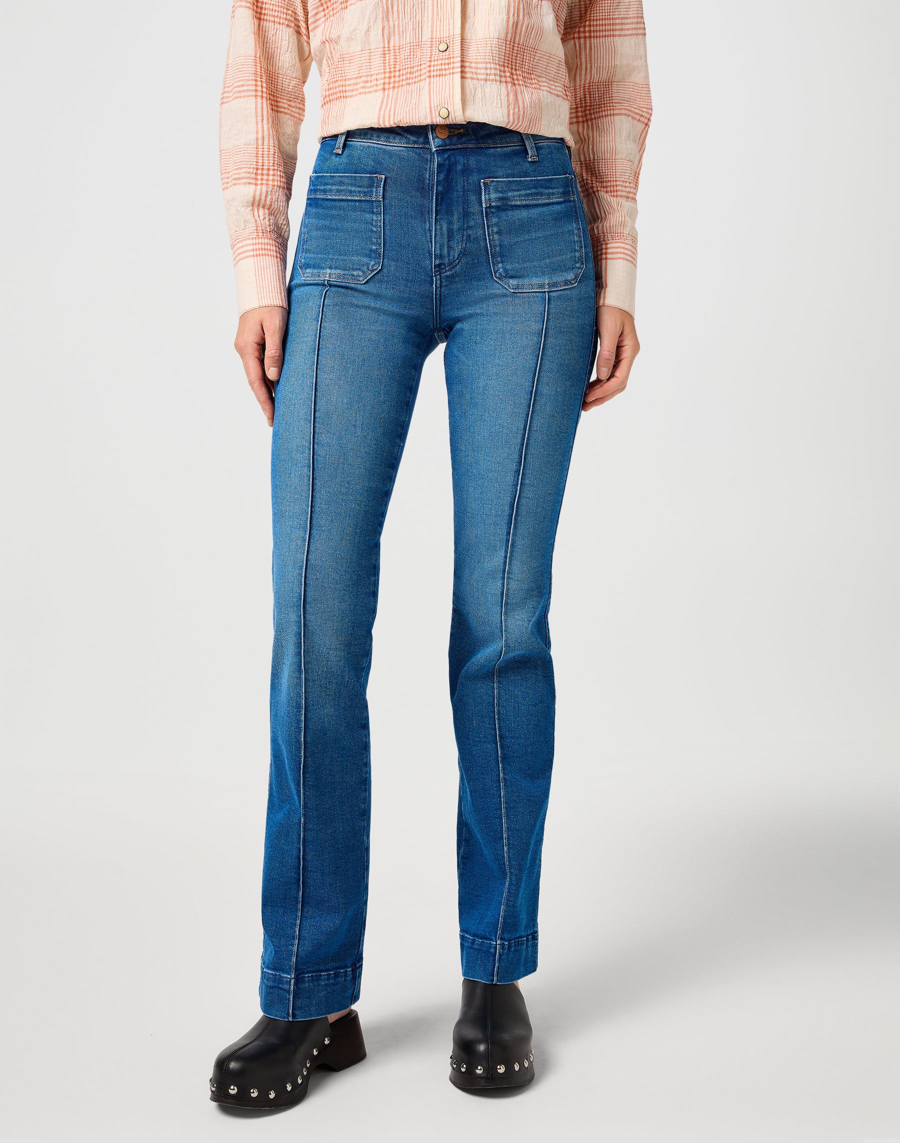Flare in Solid Blue Jeans Wrangler