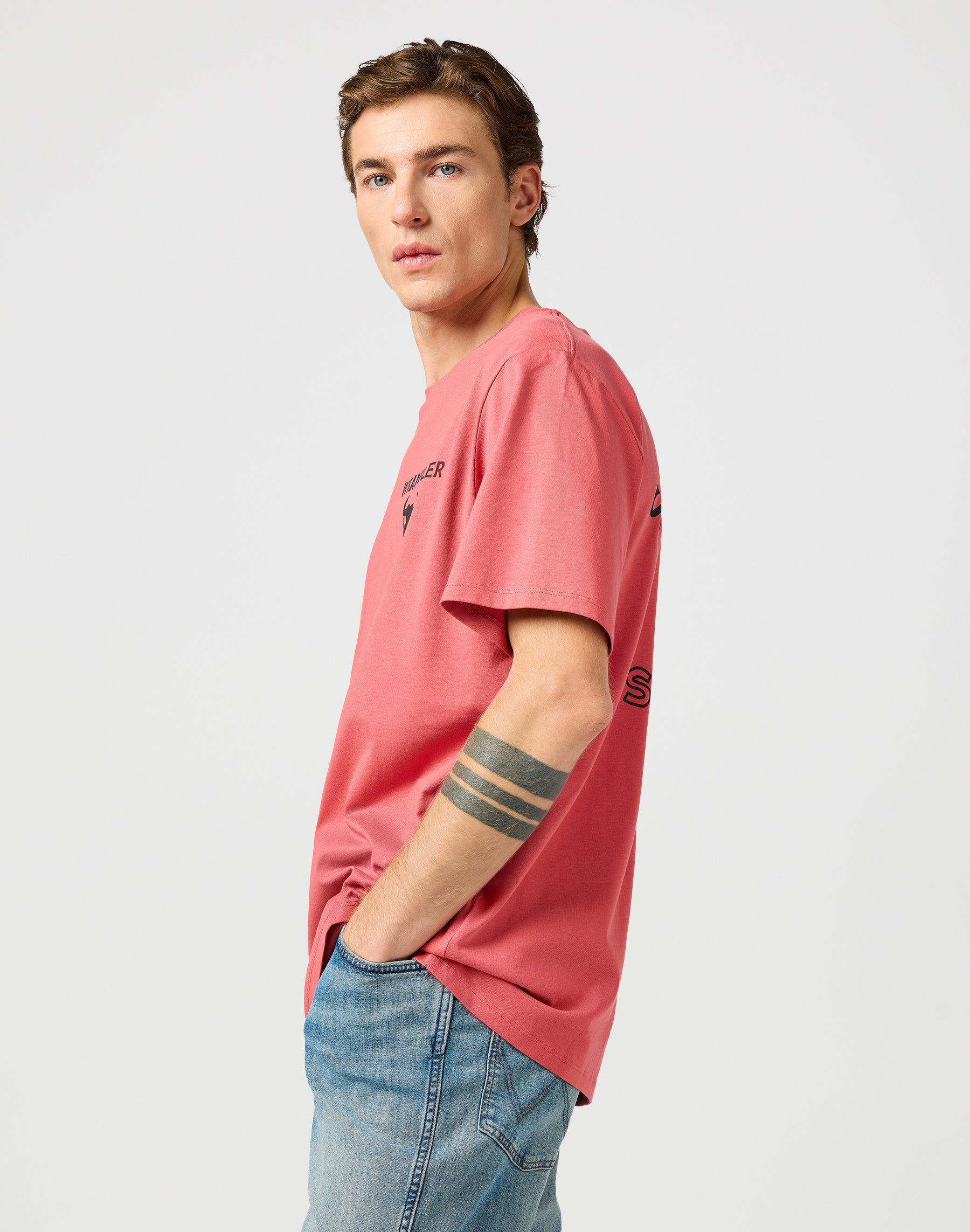 Graphic Tee in Nantucket T-Shirts Wrangler