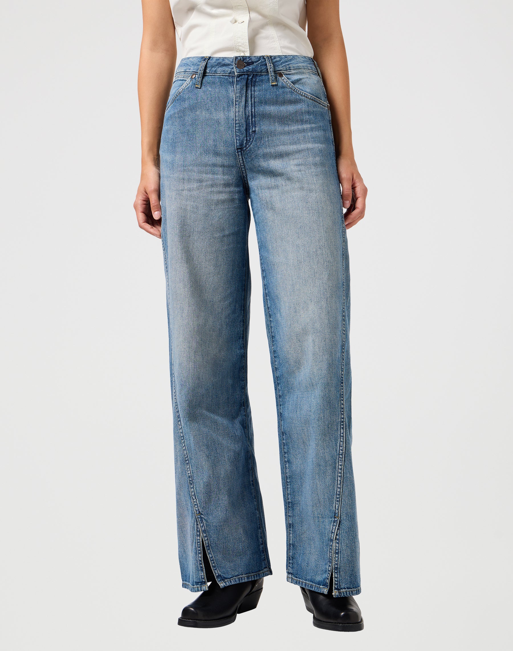 Spat Loose in Green Wash Jeans Wrangler