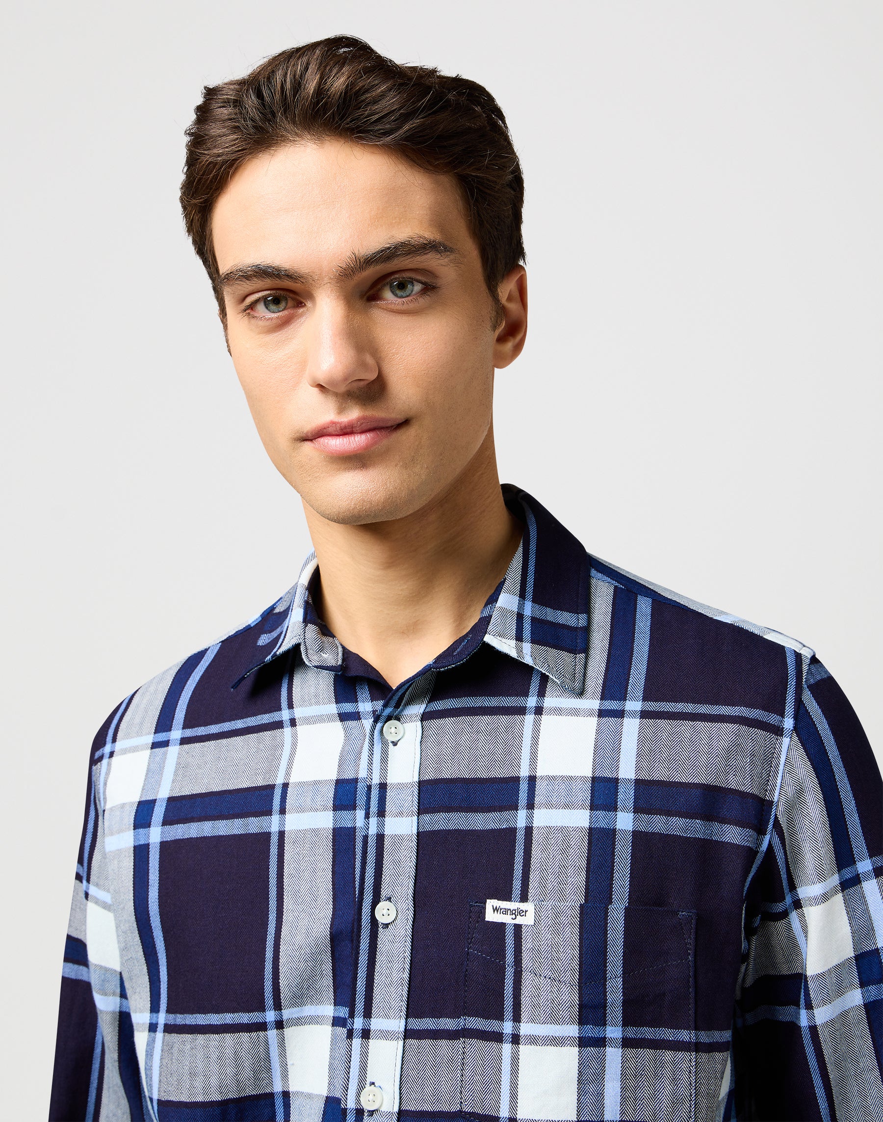1 Pkt Shirt in Large Indigo Plaid Hemden Wrangler